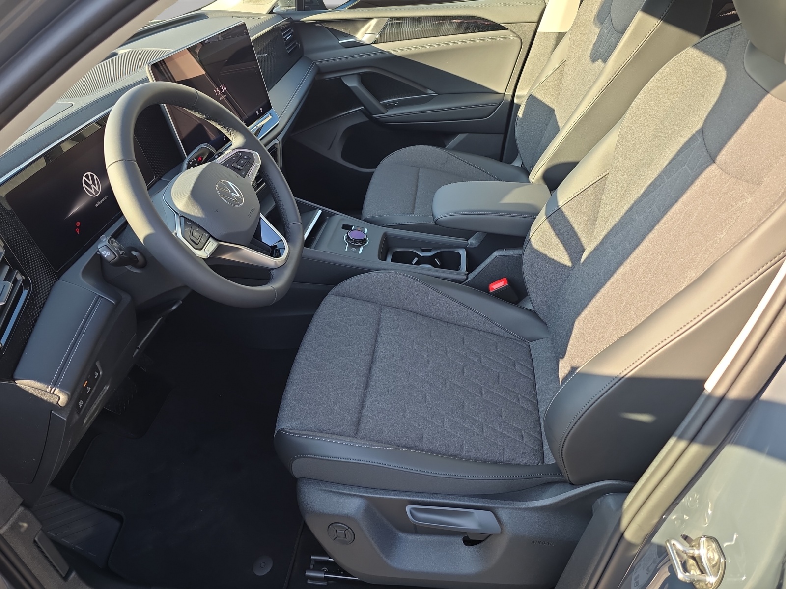 VW Tiguan 2.0 TSI DSG United 4Motion-image-3