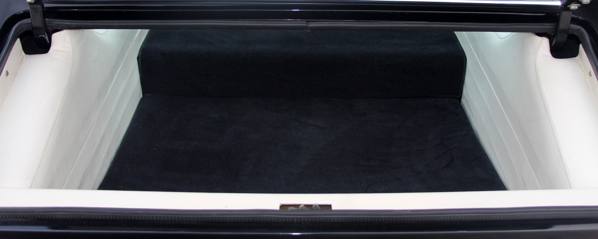 MASERATI Ghibli 4700-image-11