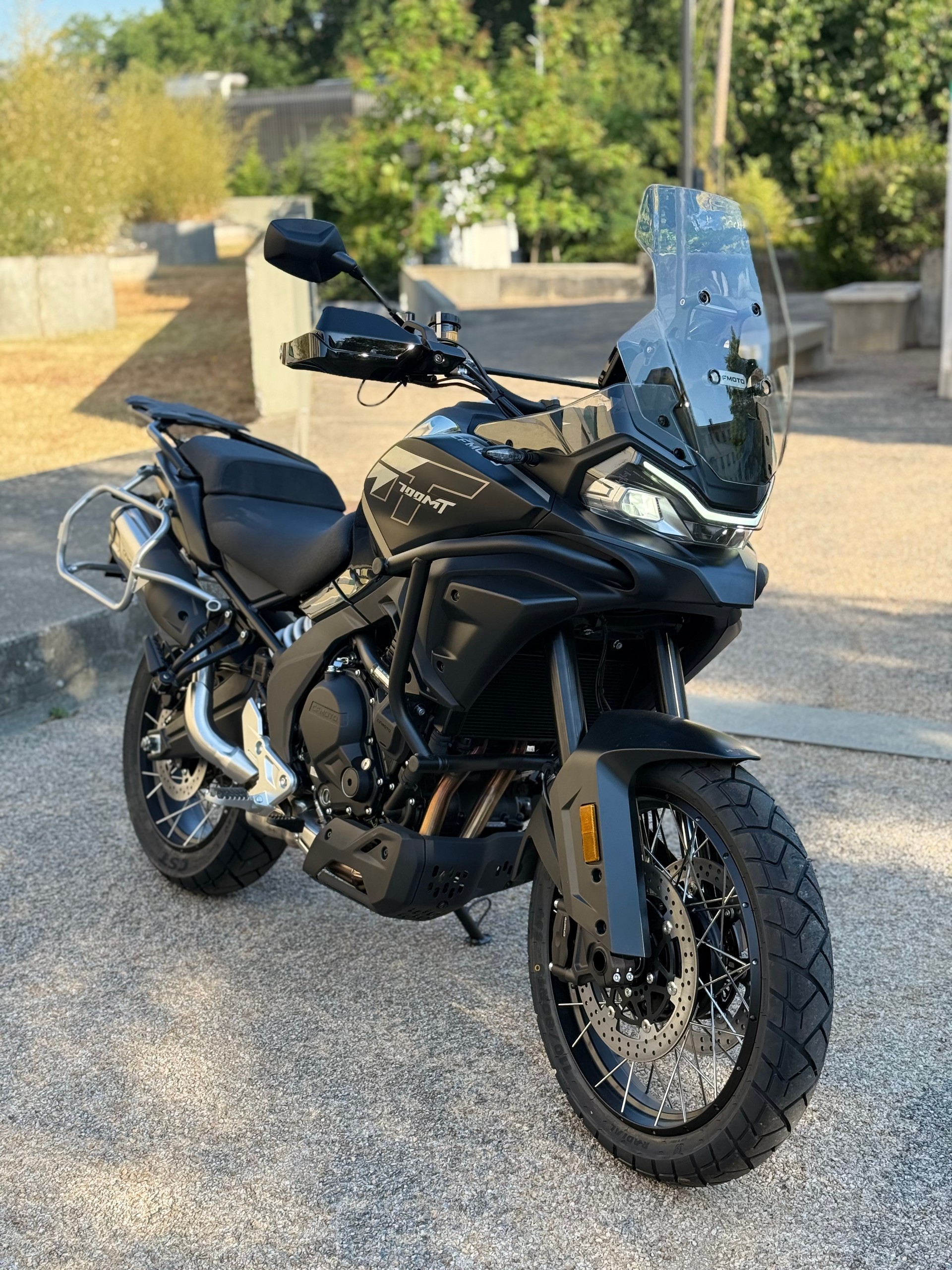 CF MOTO 700MT