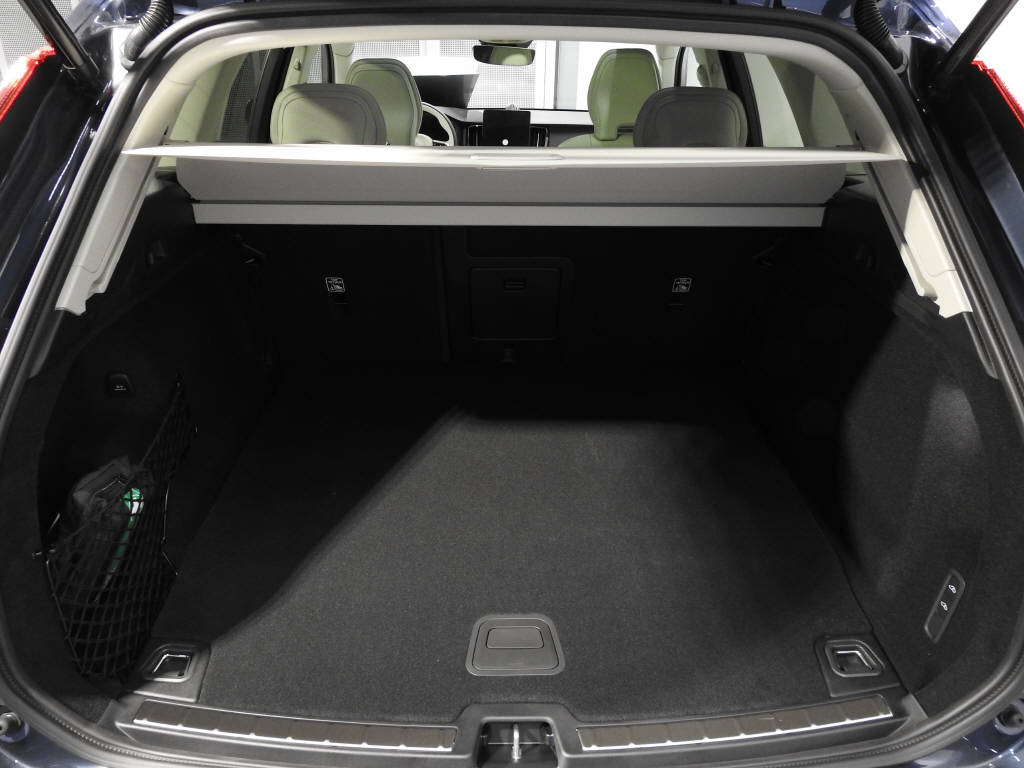 VOLVO XC60 2.0 T8 TE Ultra Bright eAWD-image-5