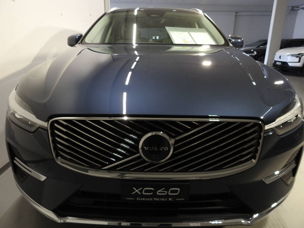 VOLVO XC60 2.0 T8 TE Ultra Bright eAWD-image-1