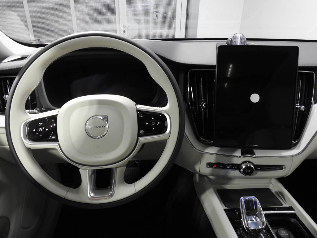 VOLVO XC60 2.0 T8 TE Ultra Bright eAWD-image-7