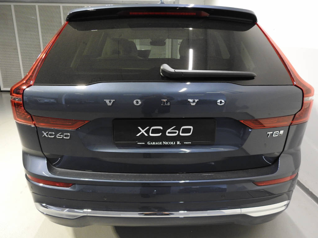 VOLVO XC60 2.0 T8 TE Ultra Bright eAWD-image-4