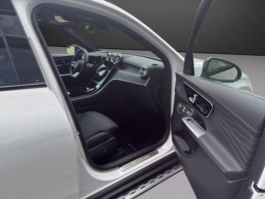 MERCEDES-BENZ GLC 300 de 4M 9G-Tronic-image-7