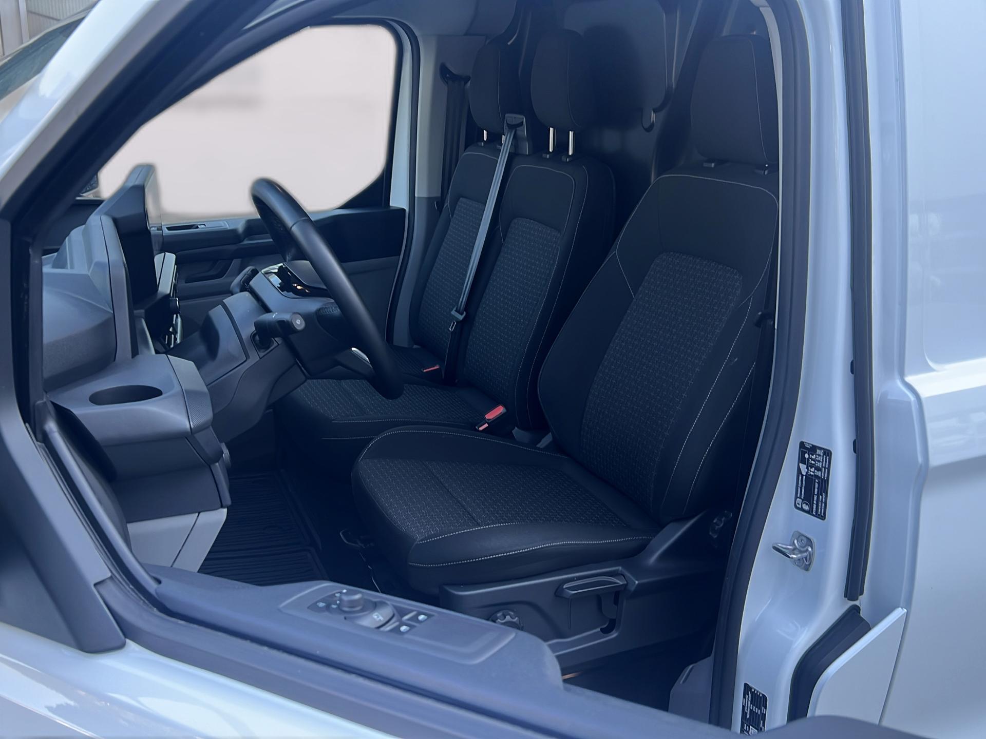 FORD Transit Custom Van 320 L1 2.0 EcoBlue 170 Trend-image-10