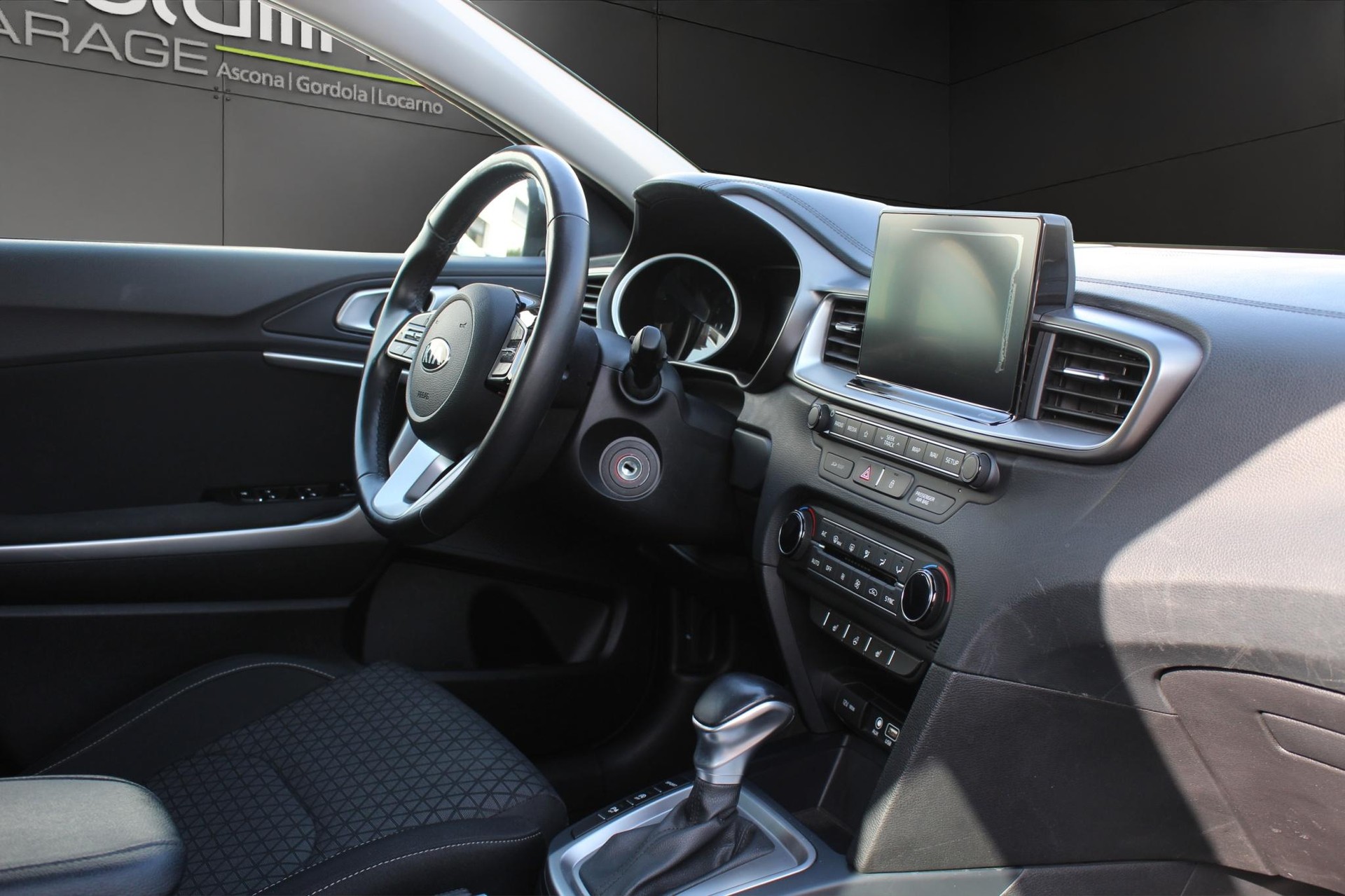 KIA Ceed SW 1.4 T-GDi Power 25+-image-8