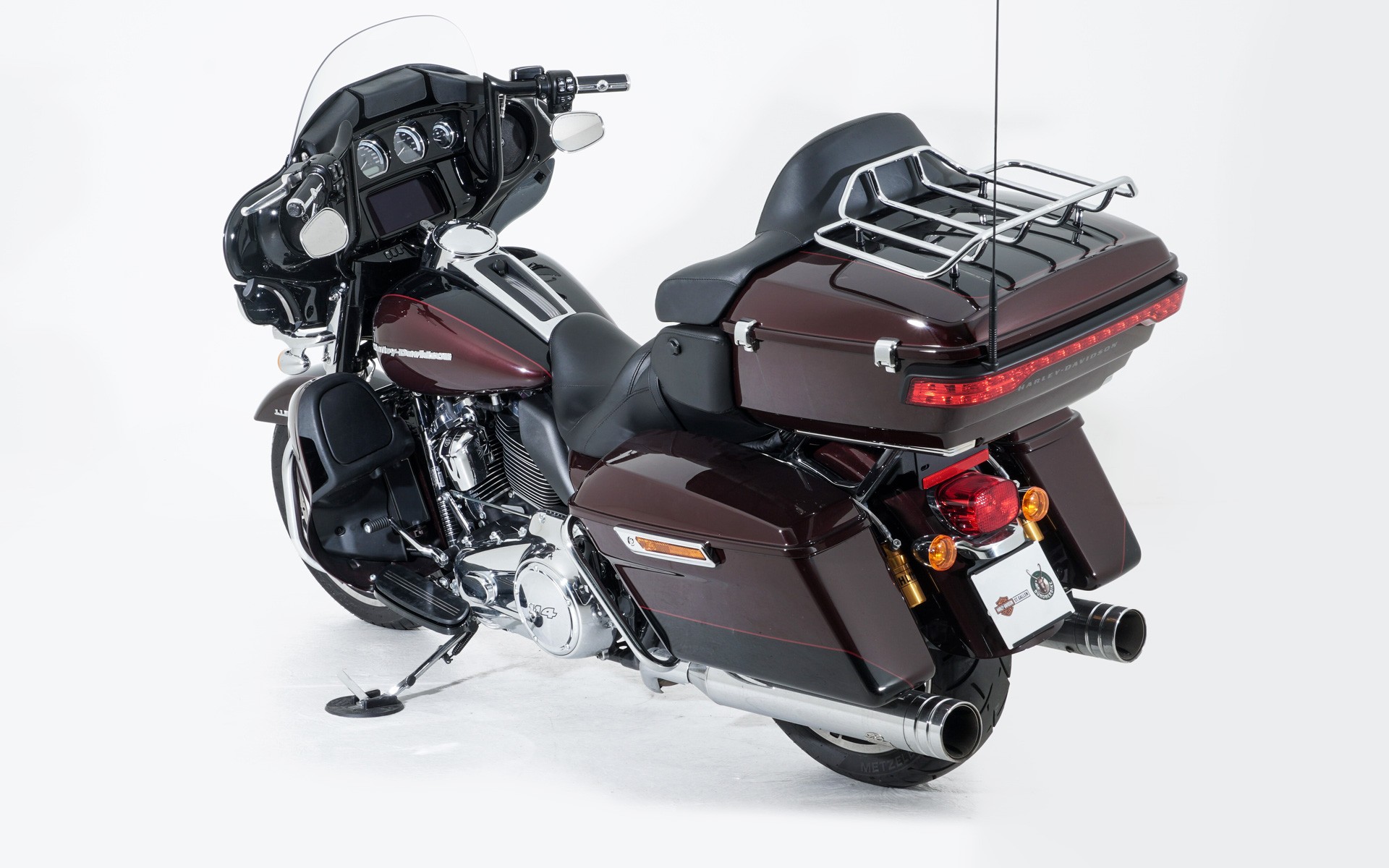 HARLEY-DAVIDSON FLHTK Electra Glide Ultra Limited 114-showroom-element-3