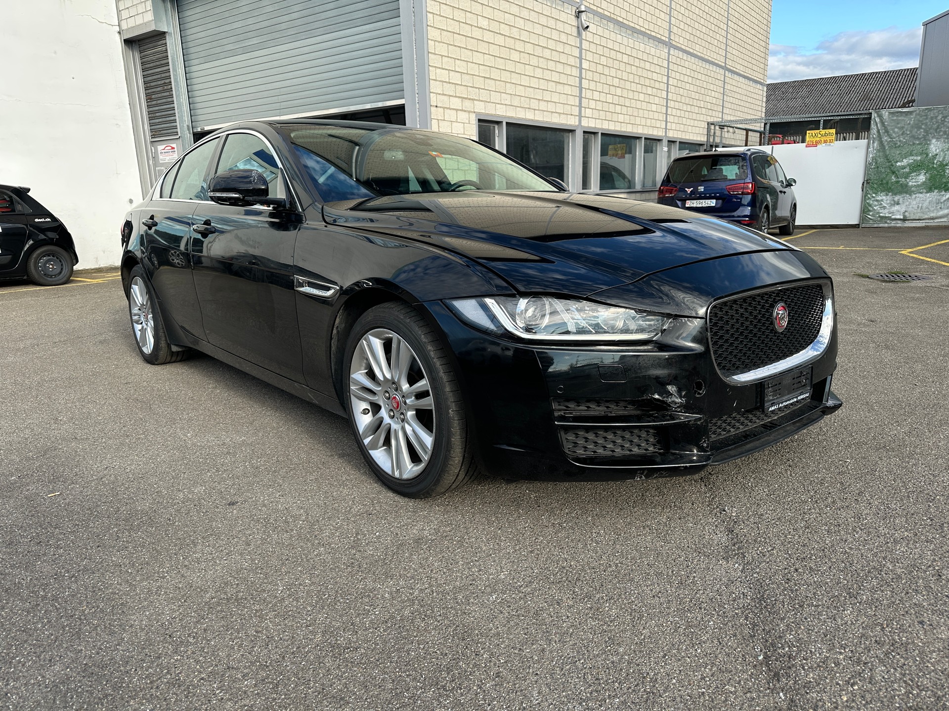 JAGUAR XE 20d Pure Automat-image-2