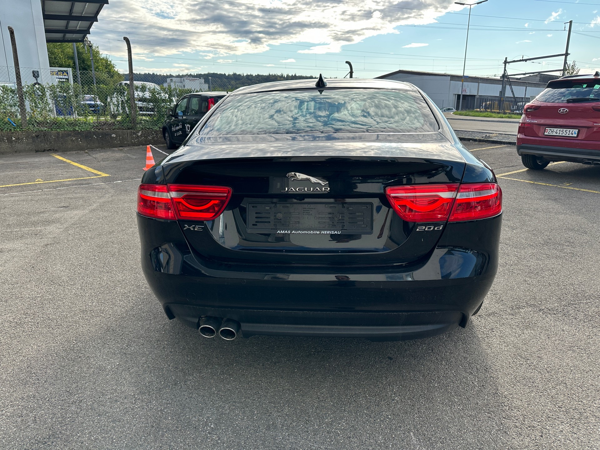 JAGUAR XE 20d Pure Automat-image-4