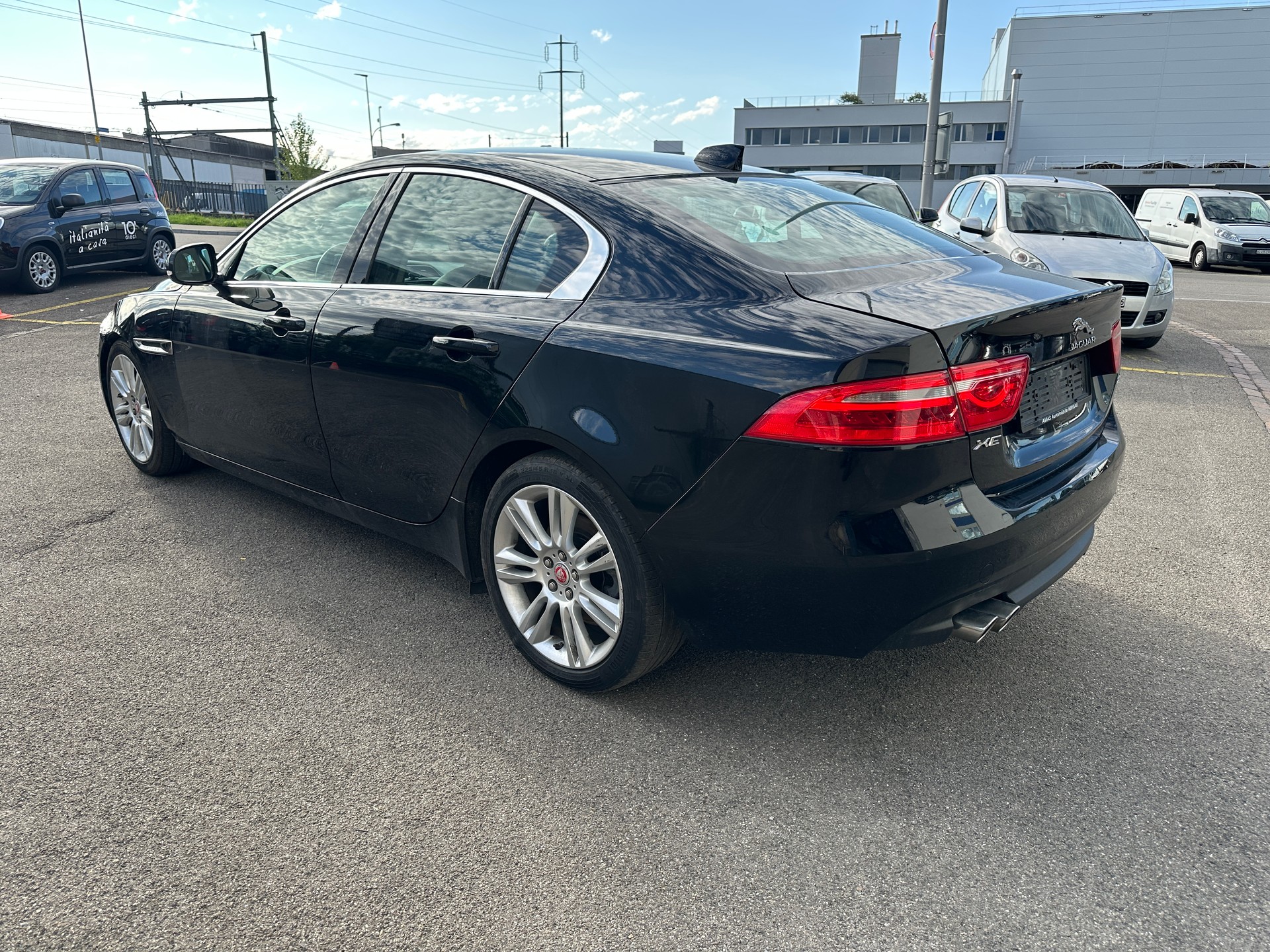 JAGUAR XE 20d Pure Automat-image-5