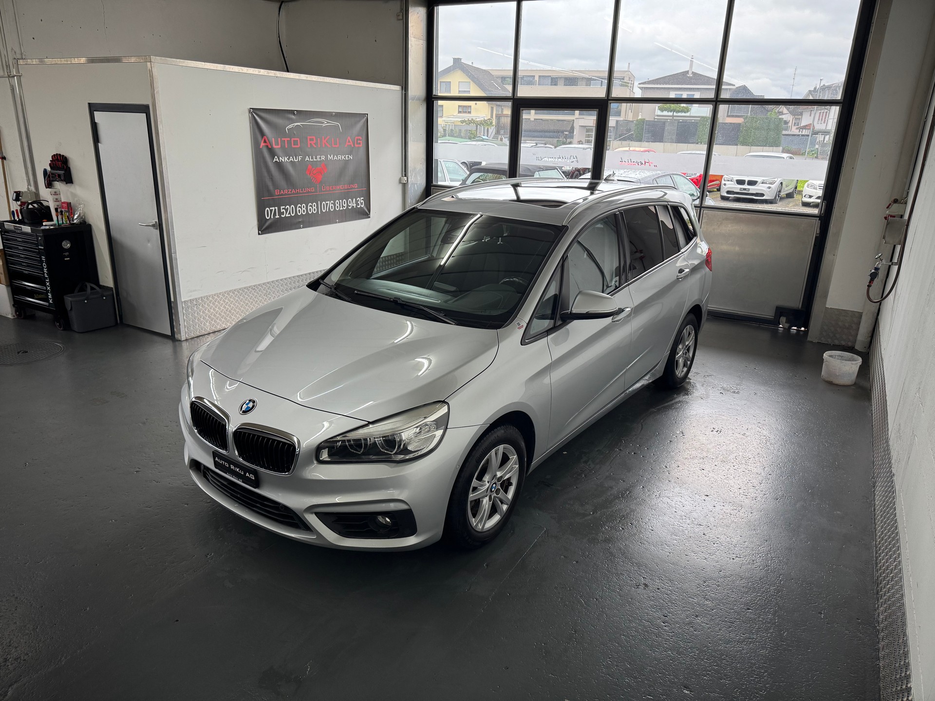 BMW 218d xDrive Gran Tourer Steptronic-image-4