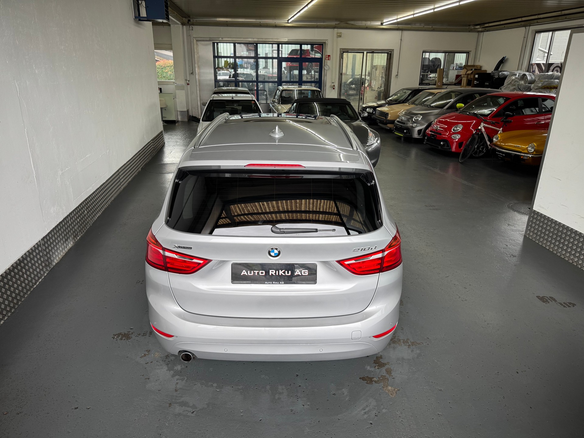 BMW 218d xDrive Gran Tourer Steptronic-image-9