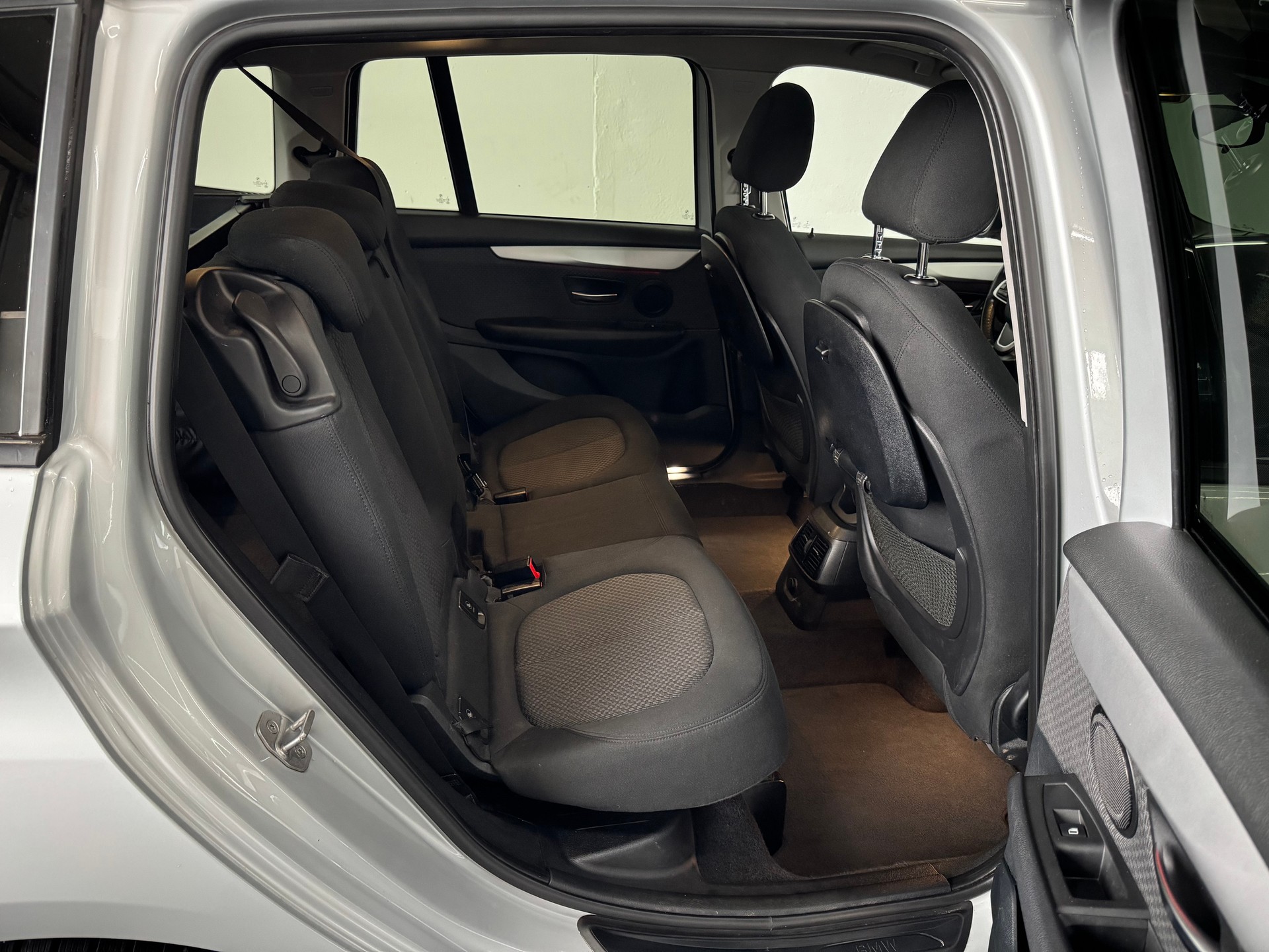 BMW 218d xDrive Gran Tourer Steptronic-image-21