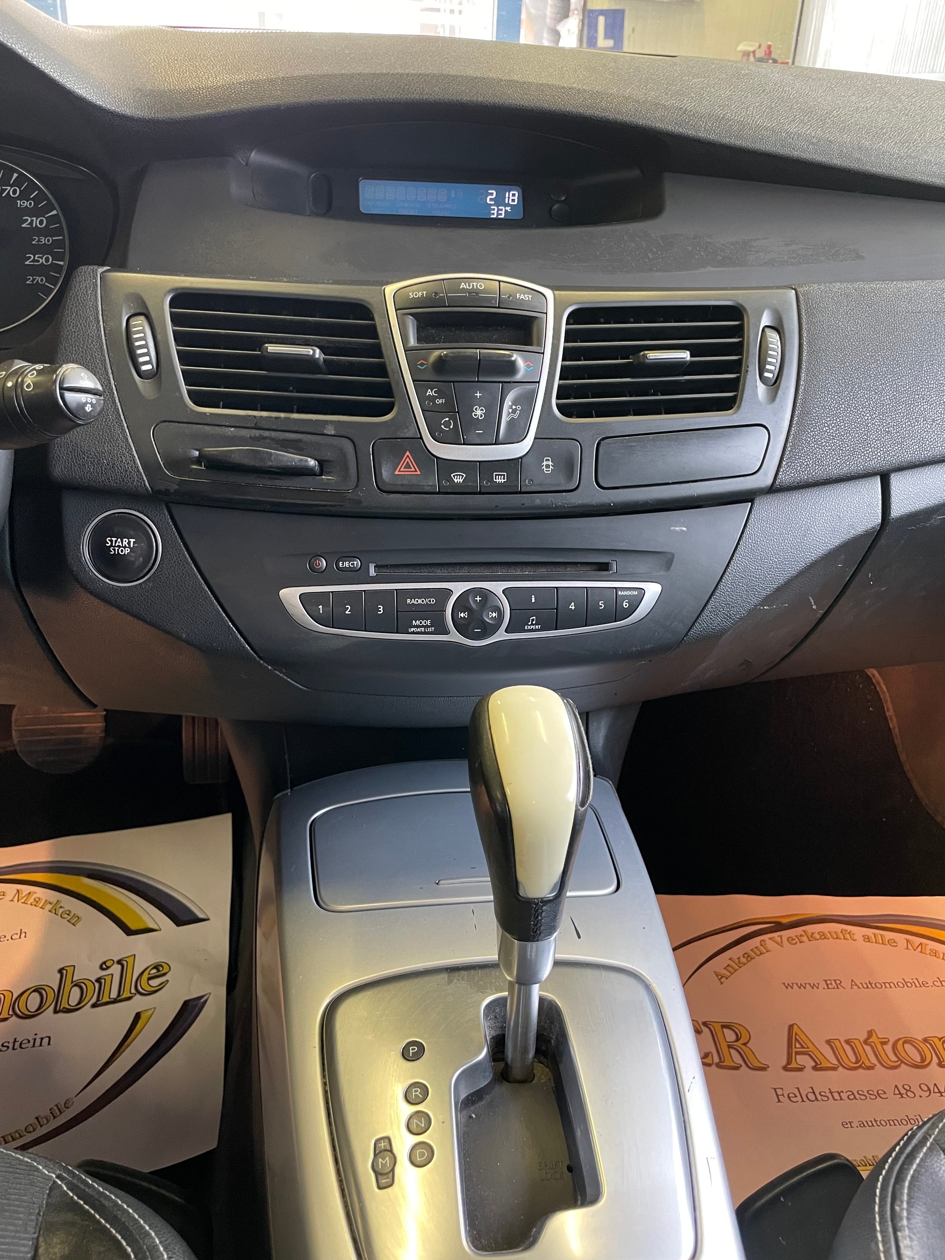 RENAULT Laguna Grandtour 2.0 16V T Dynamique Automatic-image-8