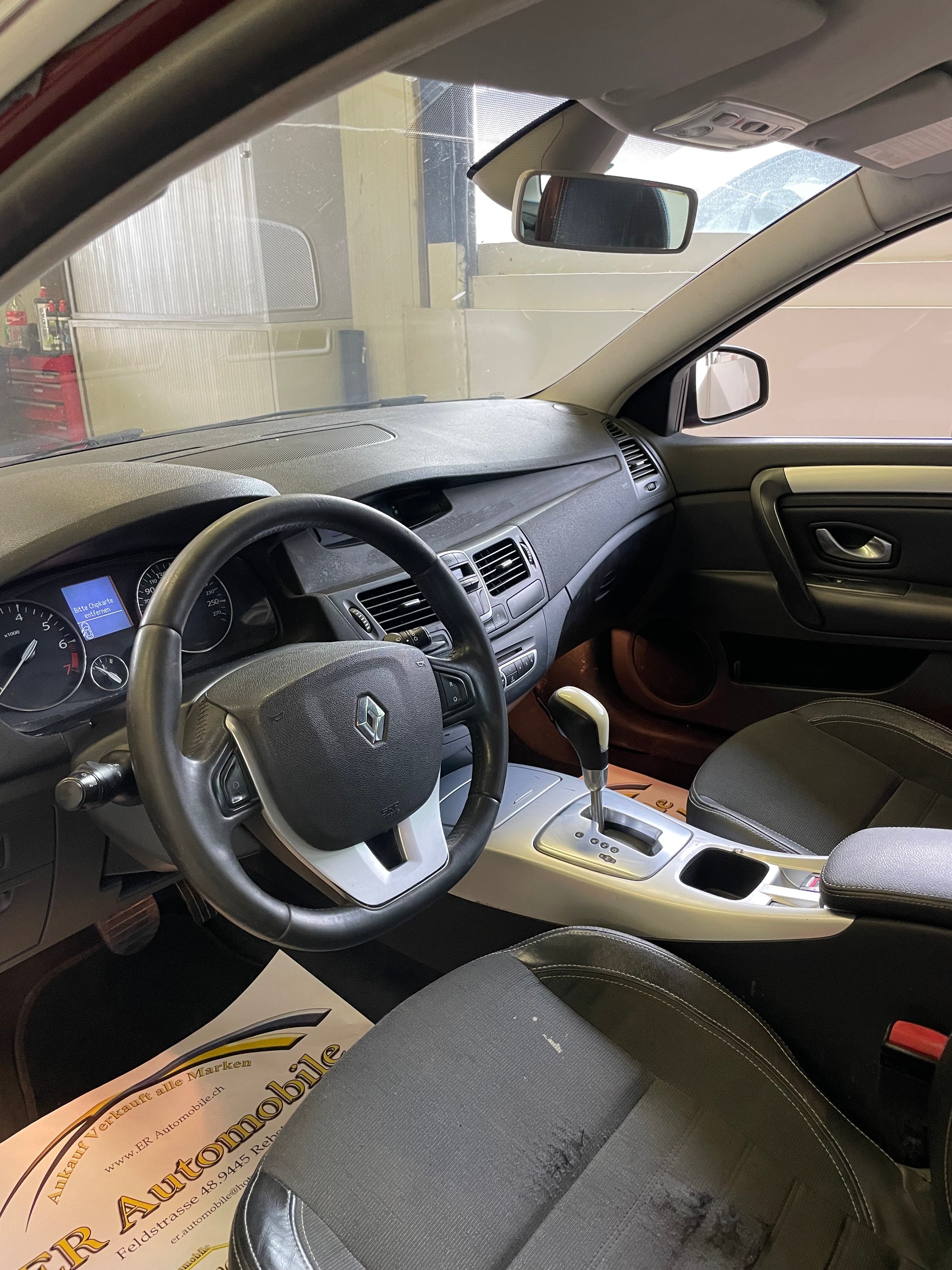 RENAULT Laguna Grandtour 2.0 16V T Dynamique Automatic-image-5