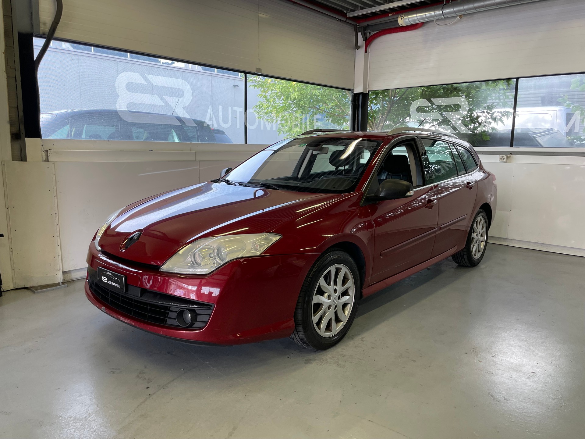 RENAULT Laguna Grandtour 2.0 16V T Dynamique Automatic