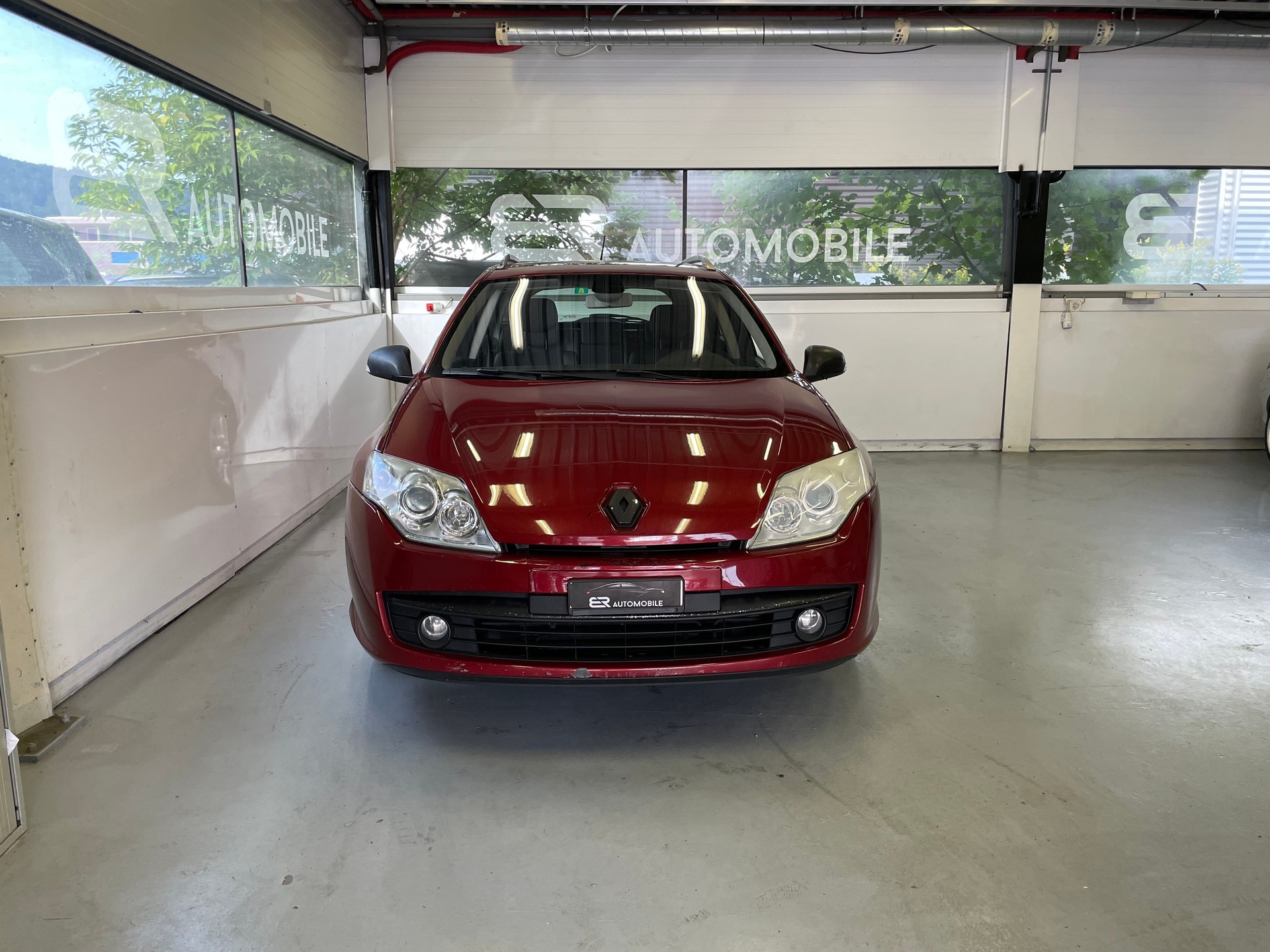 RENAULT Laguna Grandtour 2.0 16V T Dynamique Automatic-image-1