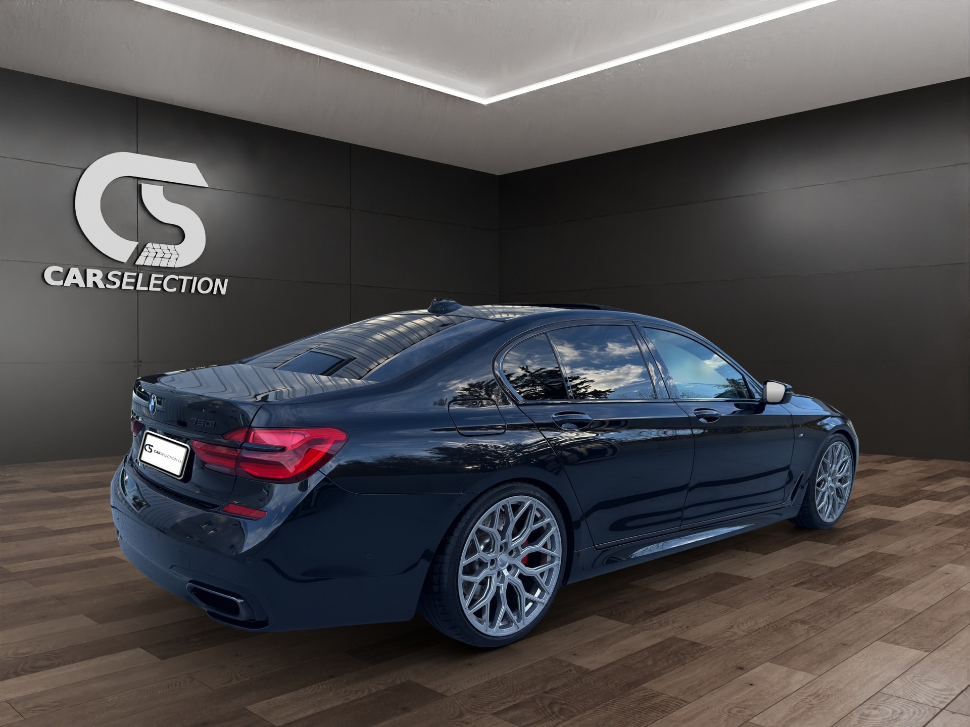 BMW 750i xDrive Steptronic-image-4