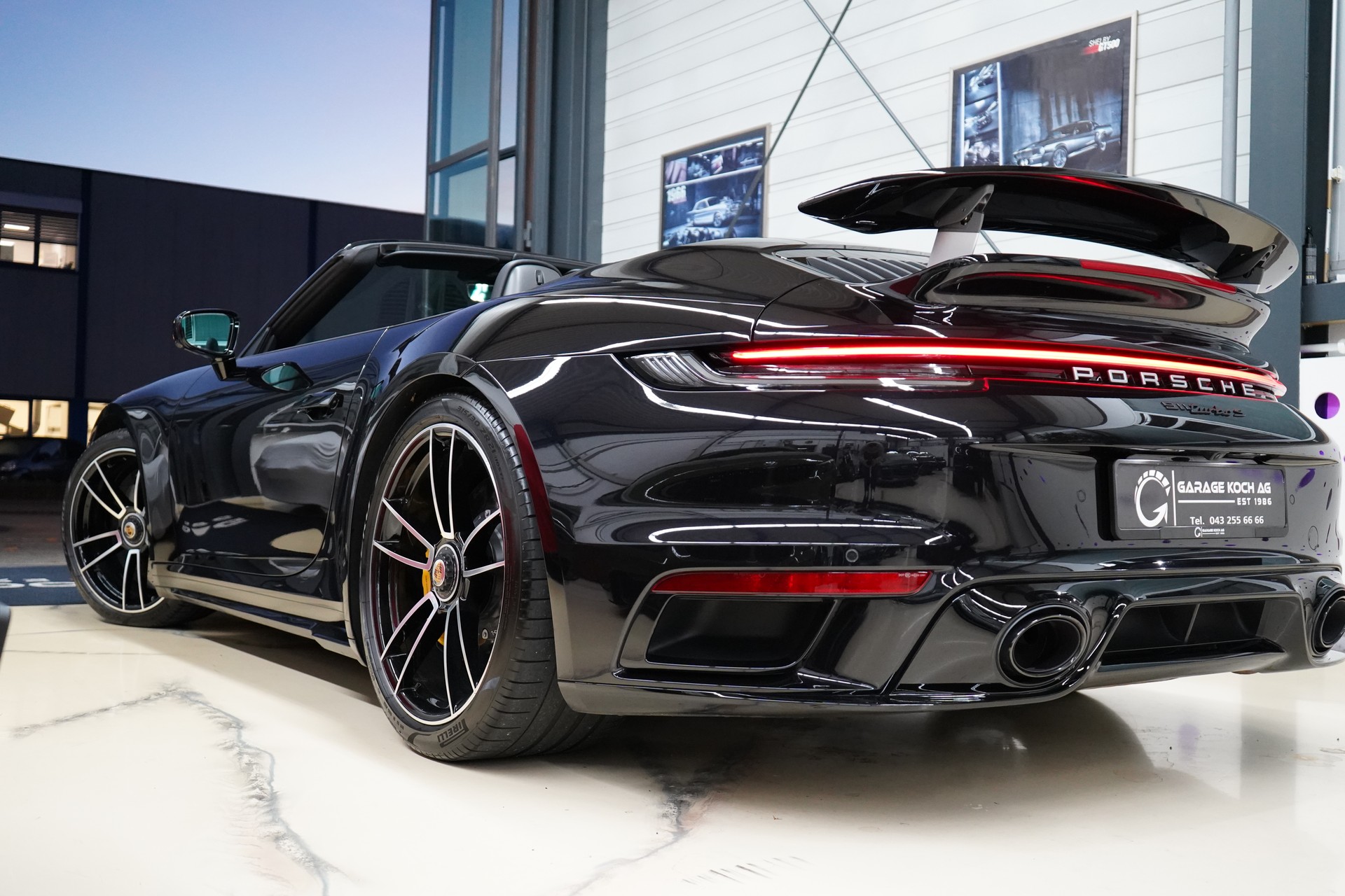 PORSCHE 911 Turbo S Cabriolet PDK-image-5
