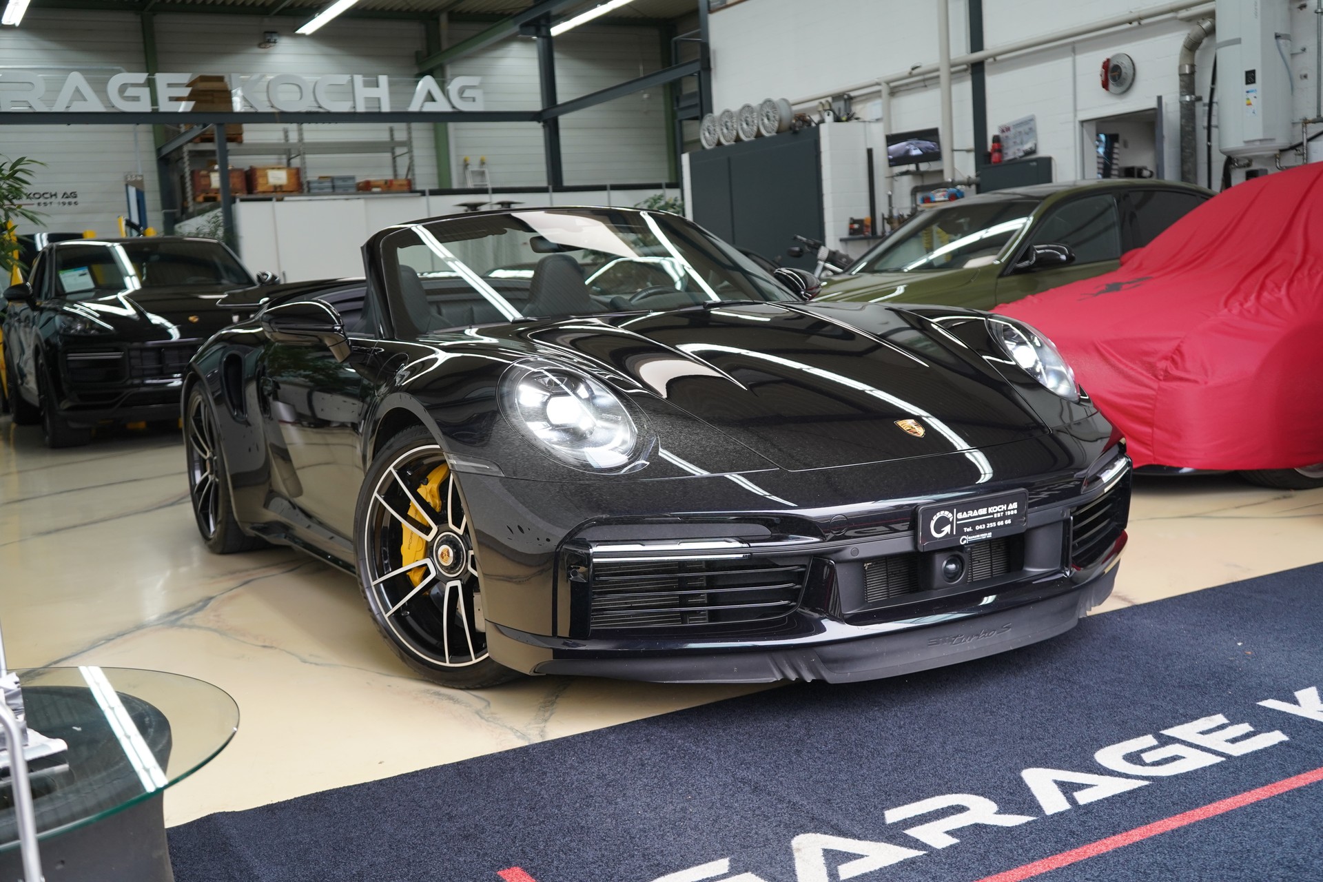 PORSCHE 911 Turbo S Cabriolet PDK-image-11
