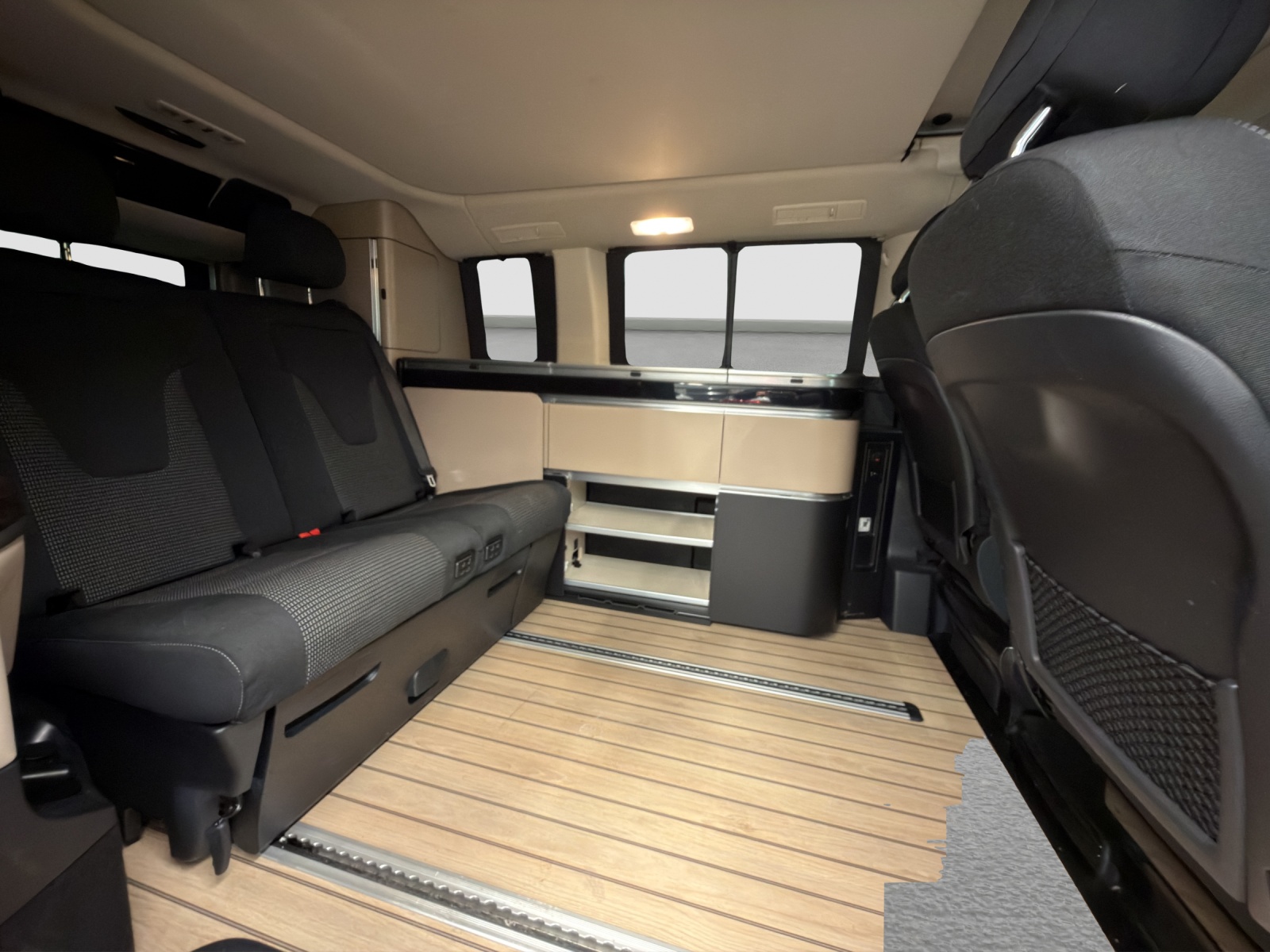 MERCEDES-BENZ Marco Polo 300 d 4M Automat AHK - Standheizung - LED Light System-image-7