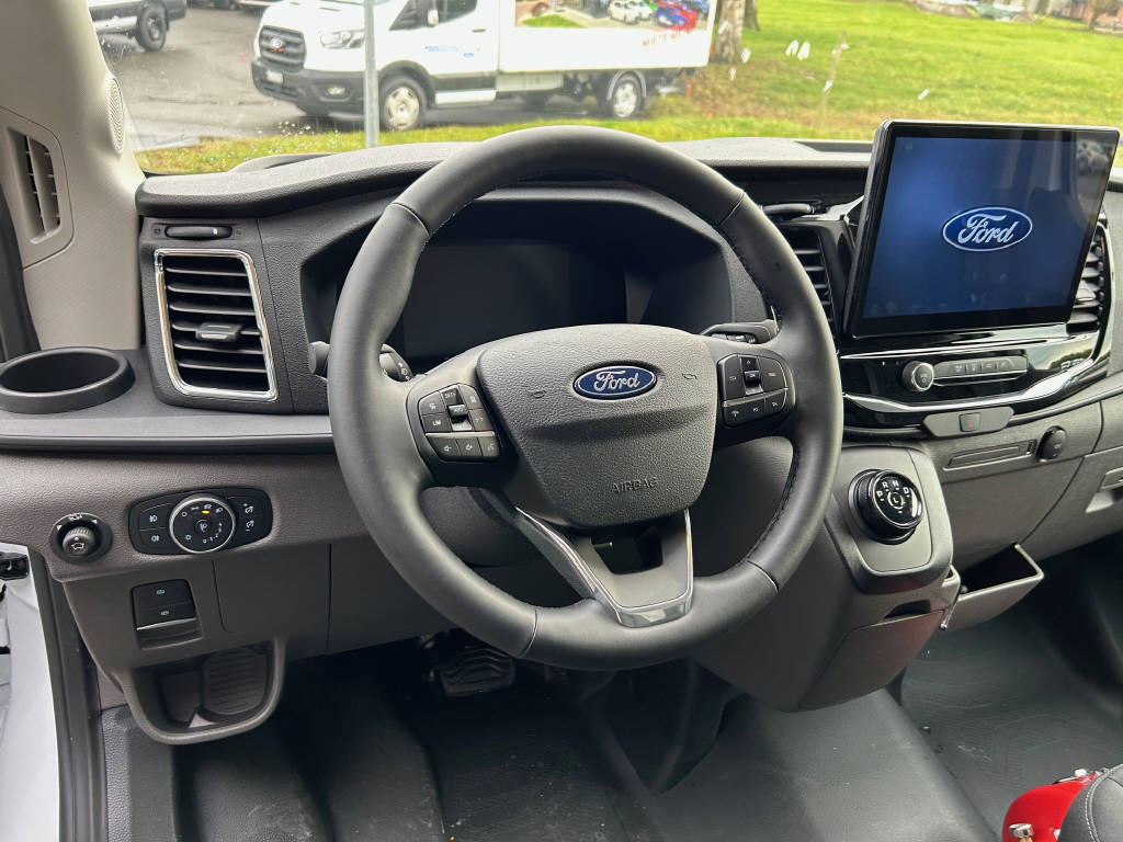 FORD E-Transit Van 425 L3H3 68kWh Trend-image-6