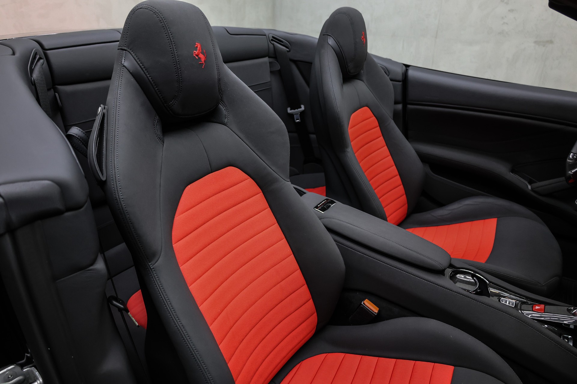FERRARI California T / 70th Anniversary / 1 of 1 inspired by F50 1995-image-30