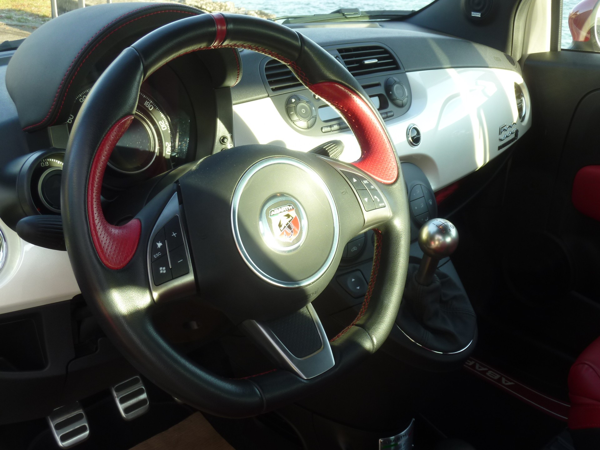 FIAT 500 1.4 16V Turbo Abarth OPENING EDITION N° 15/100-image-11
