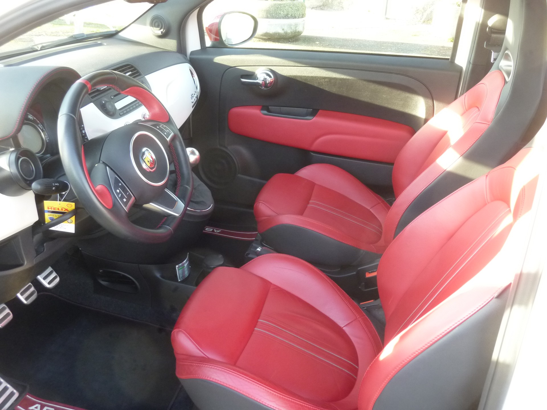 FIAT 500 1.4 16V Turbo Abarth OPENING EDITION N° 15/100-image-9
