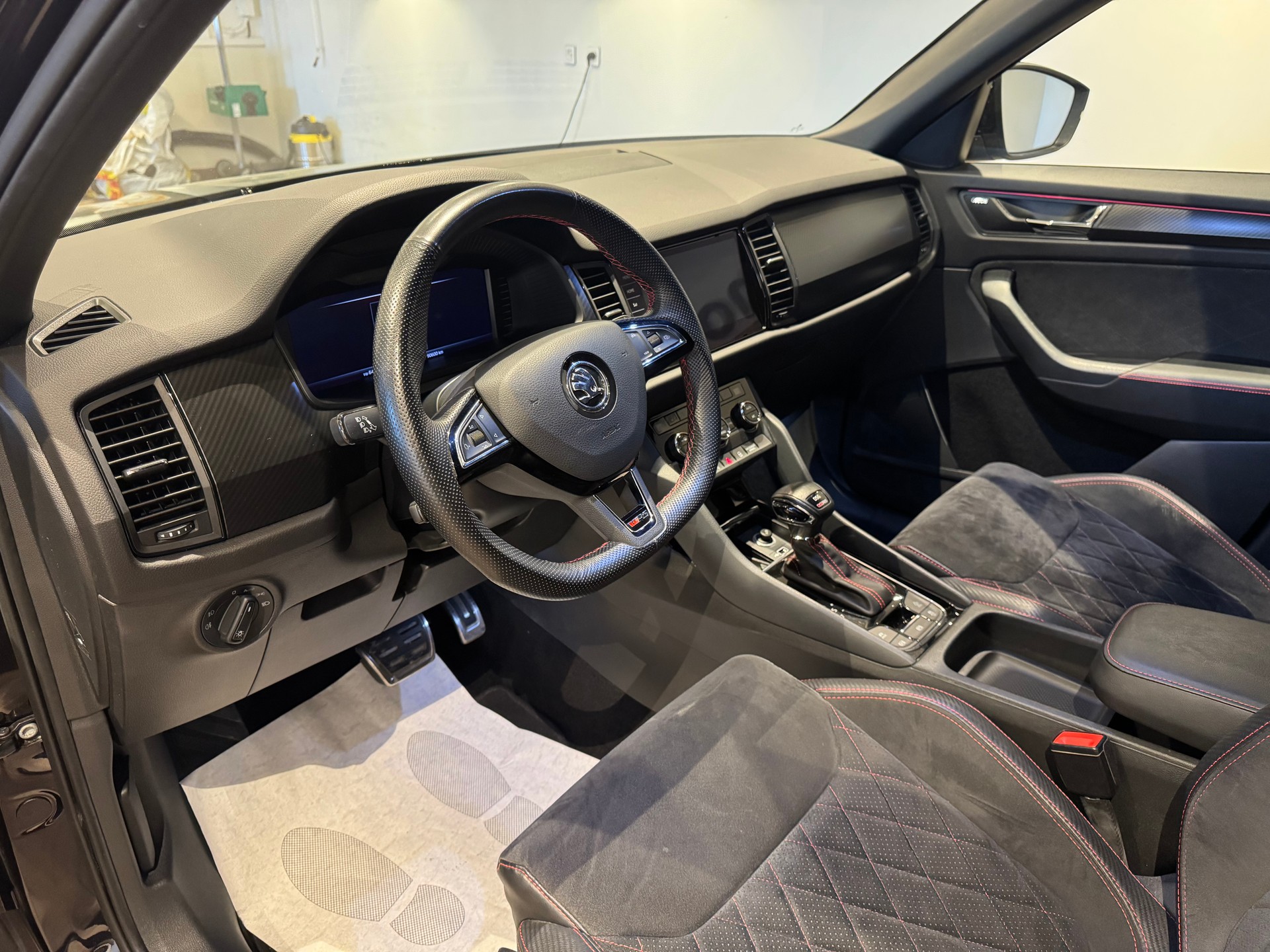 SKODA Kodiaq 2.0 Bi-TDI 240 RS DSG-image-14