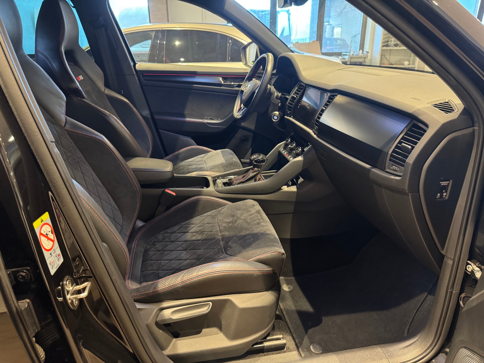 SKODA Kodiaq 2.0 Bi-TDI 240 RS DSG-image-8