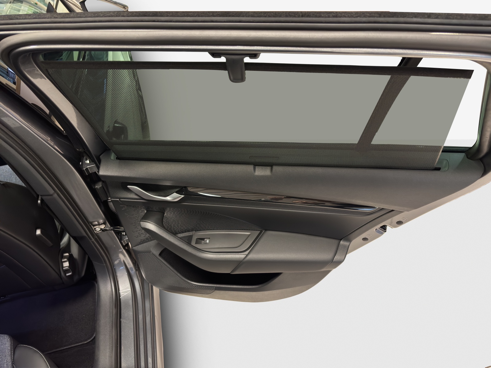 SKODA Octavia Combi 2.0 TSI DSG Dynamic 4x4-image-11