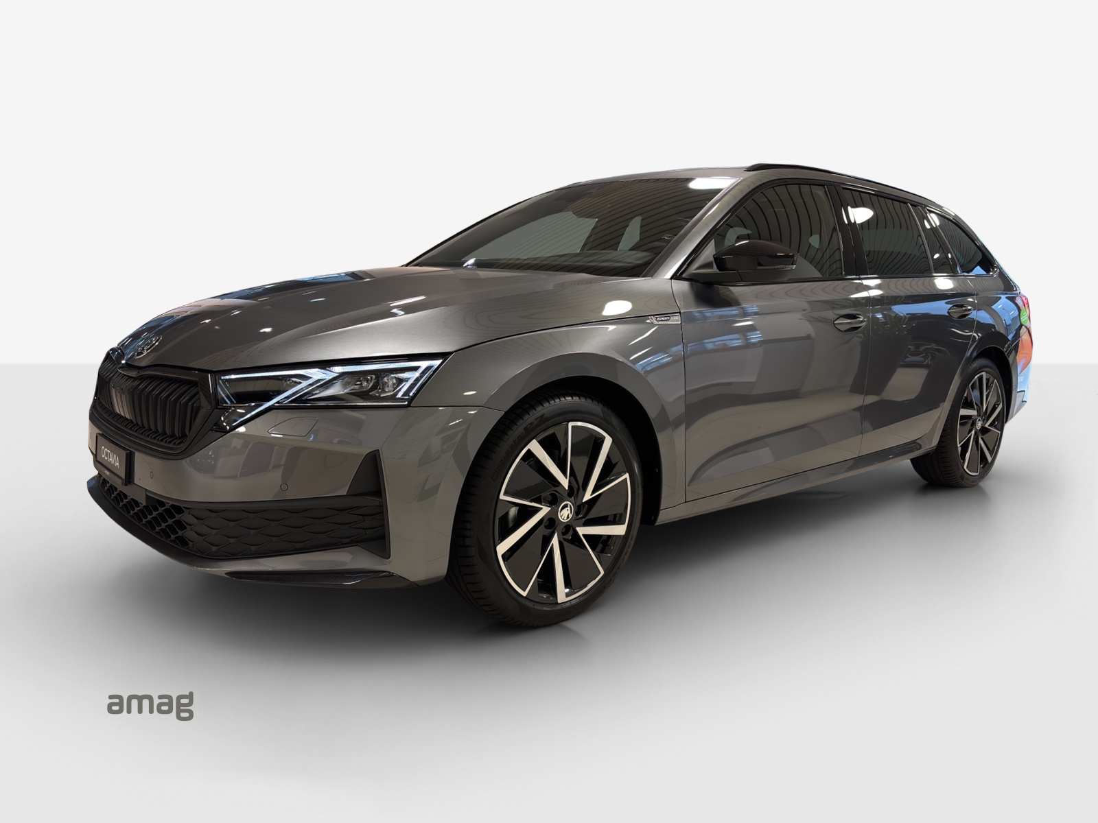 SKODA Octavia Combi 2.0 TSI DSG Dynamic 4x4-image-0
