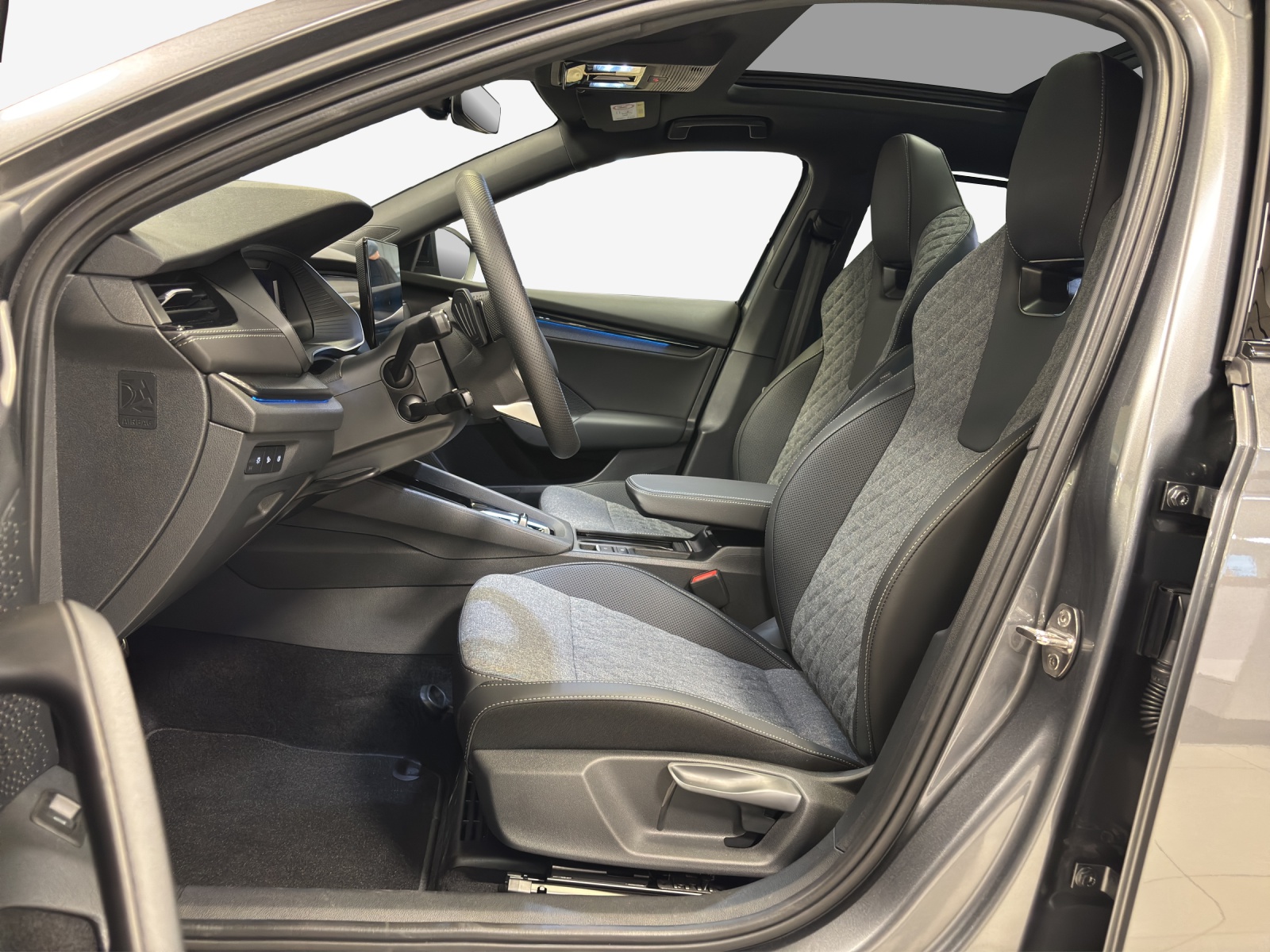 SKODA Octavia Combi 2.0 TSI DSG Dynamic 4x4-image-5
