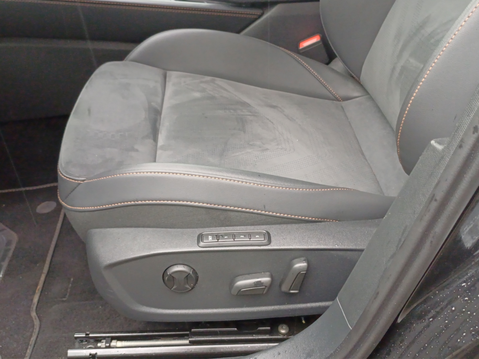 CUPRA LEON ST 1.5 e-HYBRID pHEV VZ DSG-image-15