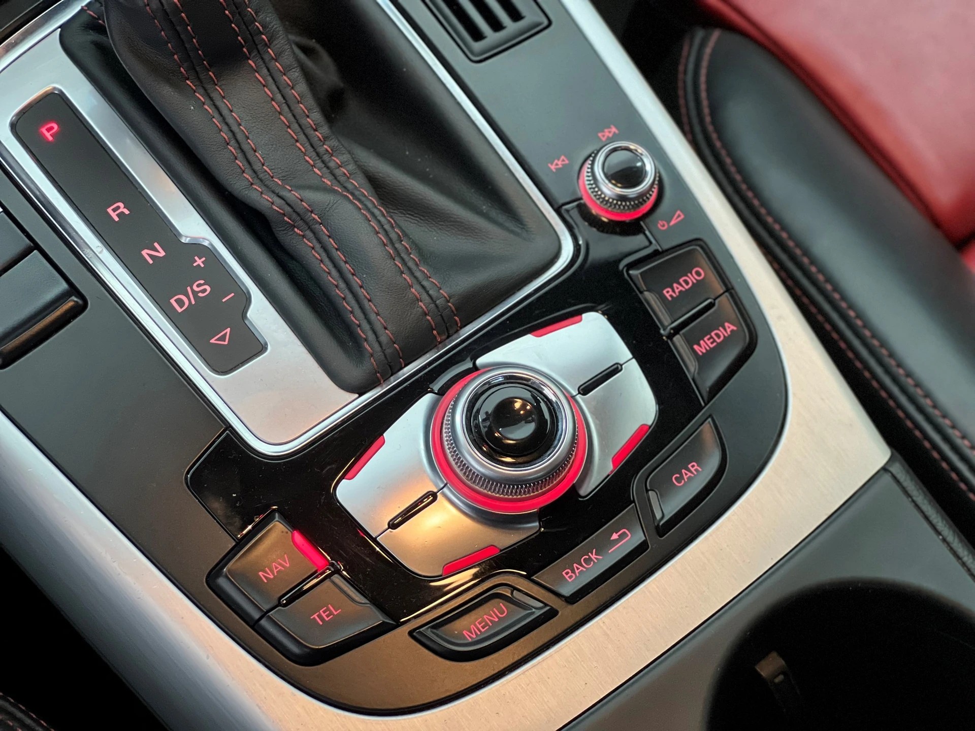 AUDI S5 Sportback 3.0 V6 TFSI quattro S-Tronic-image-18