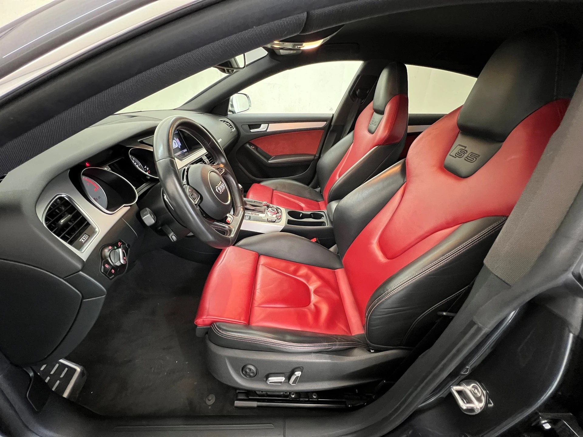 AUDI S5 Sportback 3.0 V6 TFSI quattro S-Tronic-image-6