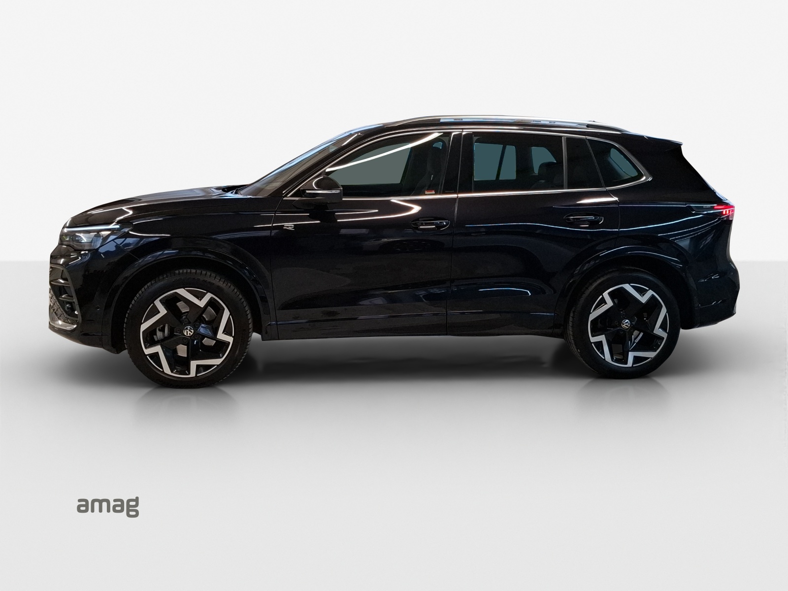 VW Tiguan 2.0 TDI SCR R-Line 4Motion DSG-image-1