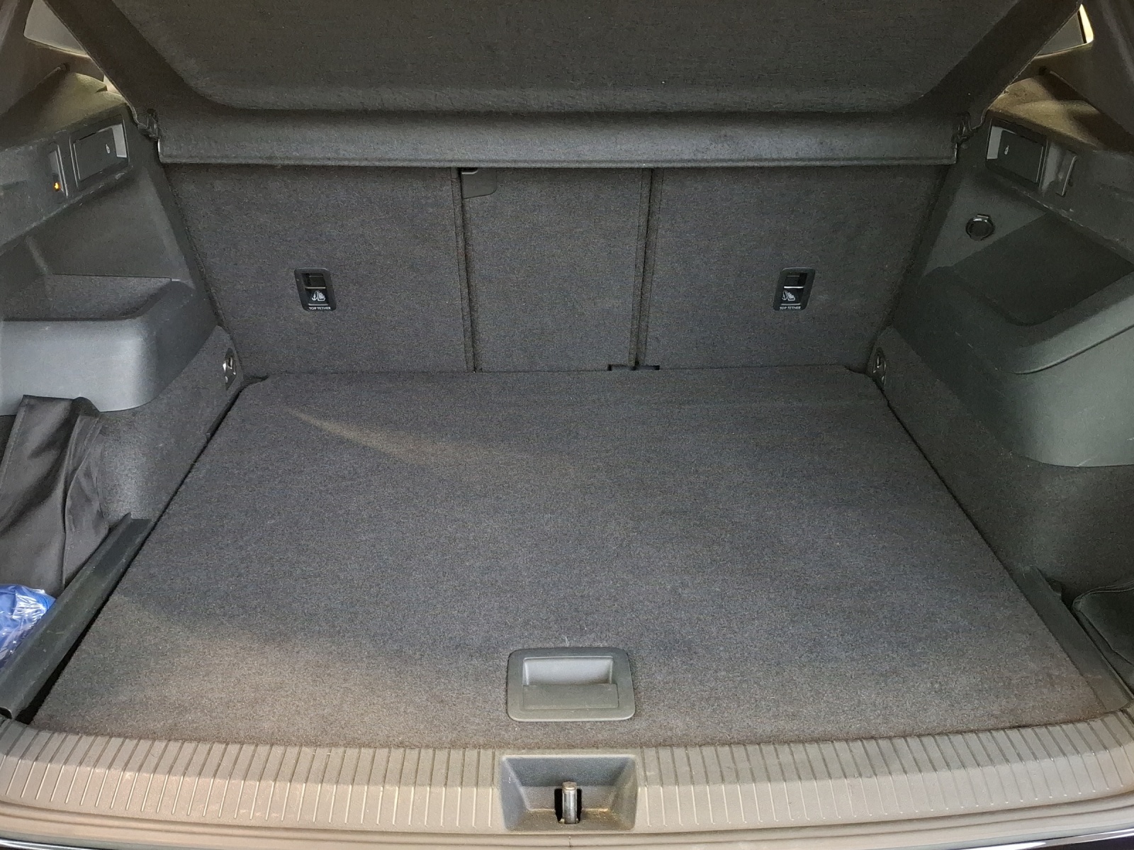 VW Tiguan 2.0 TDI SCR R-Line 4Motion DSG-image-12