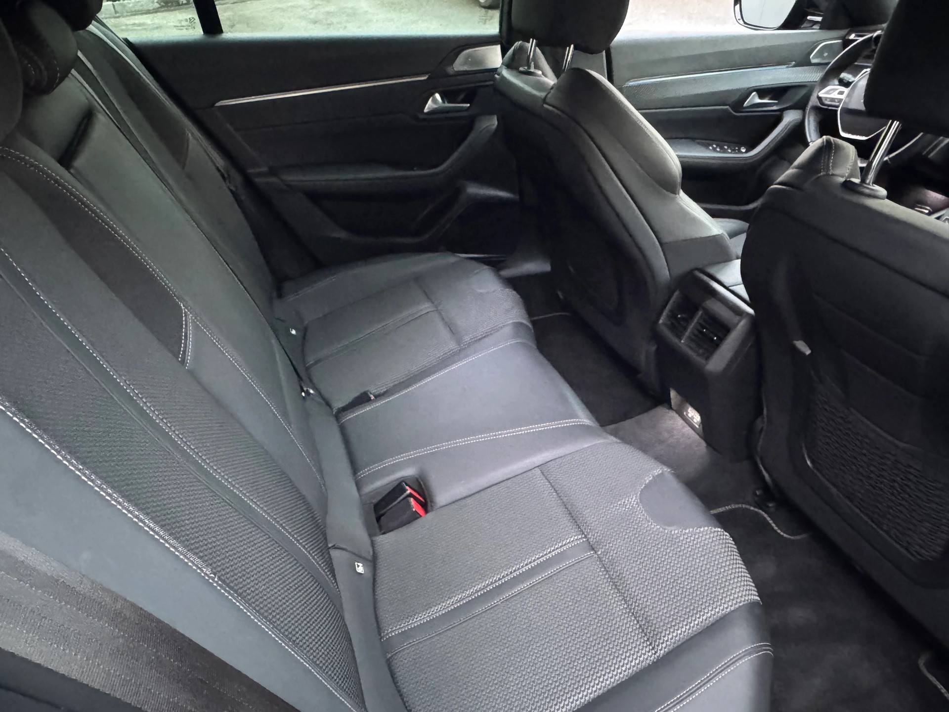 PEUGEOT 508 SW 1.5 Blue HDI GT Line EAT8-image-15