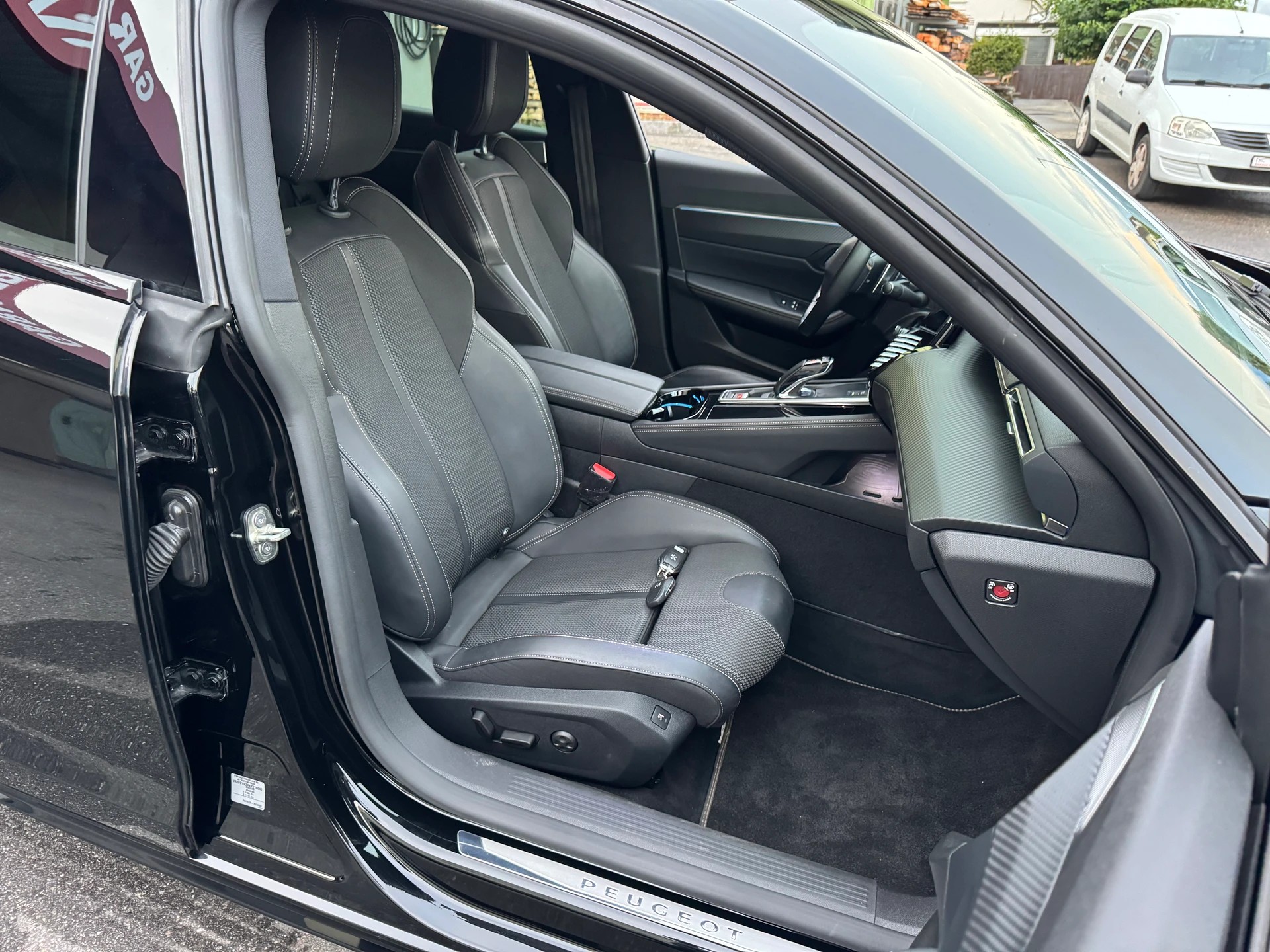 PEUGEOT 508 SW 1.5 Blue HDI GT Line EAT8-image-14
