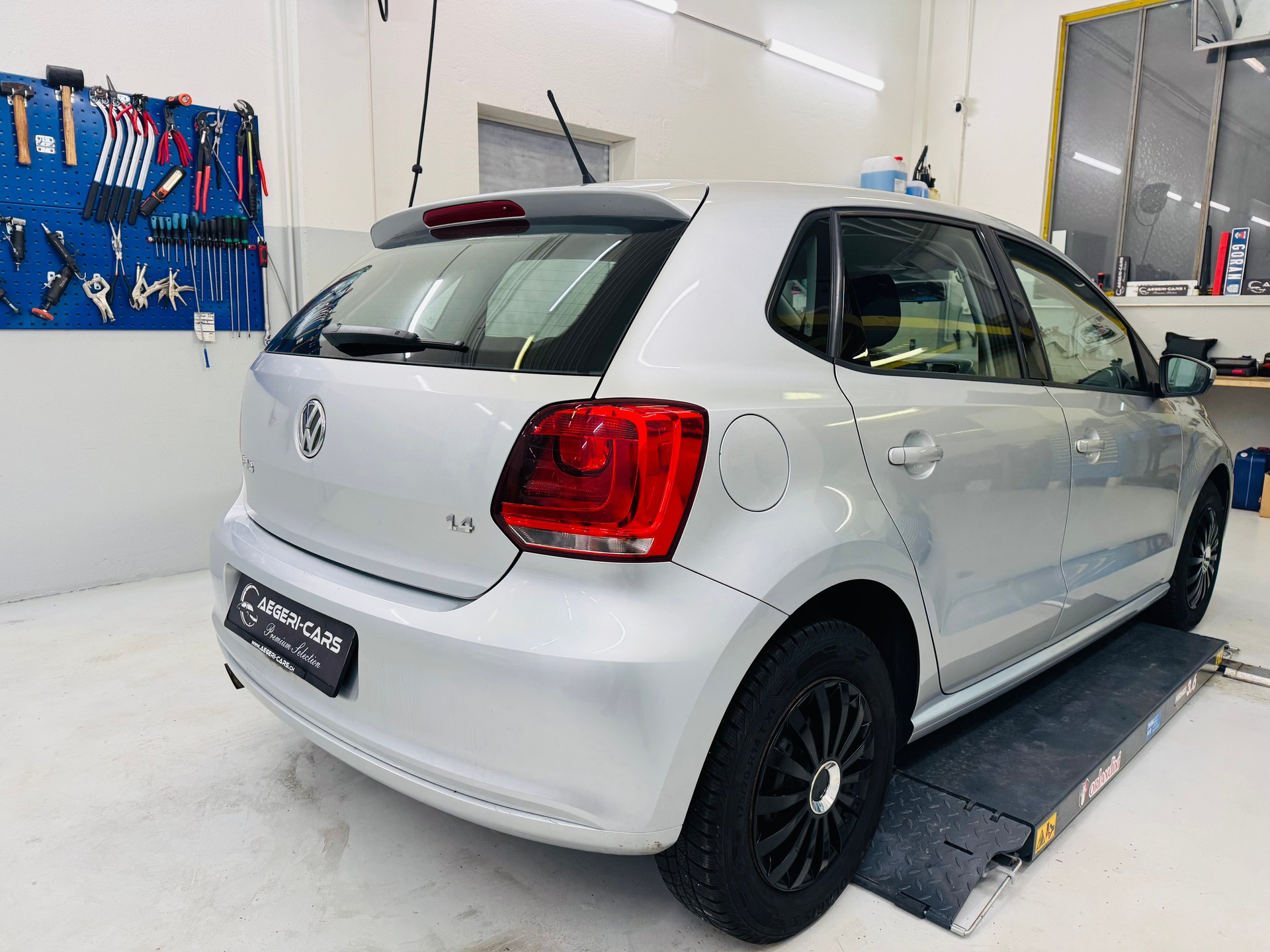 VW Polo 1.4 16V Trendline-image-4