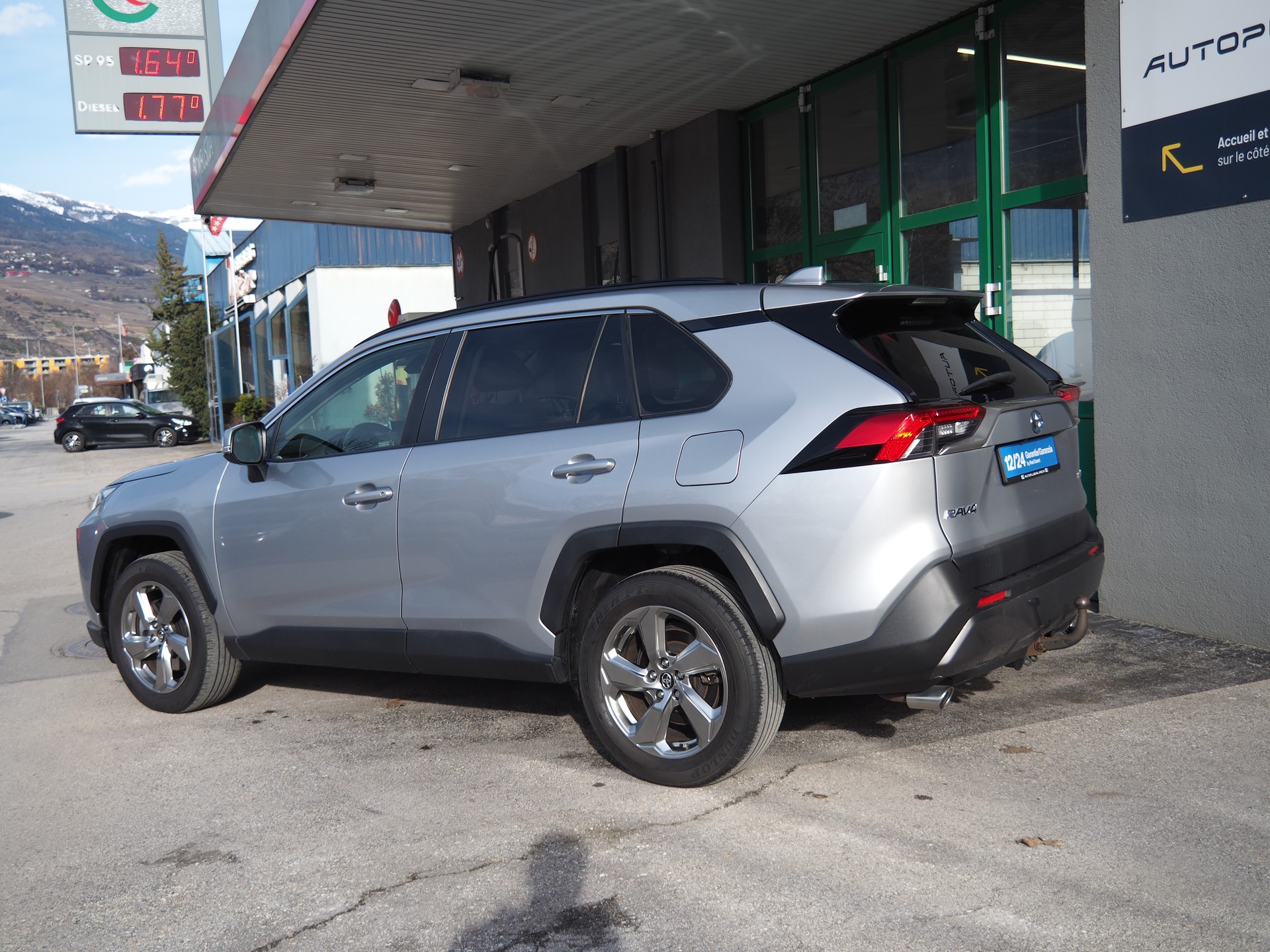 TOYOTA RAV-4 2.5 HSD Trend e-CVT 4WD-image-1