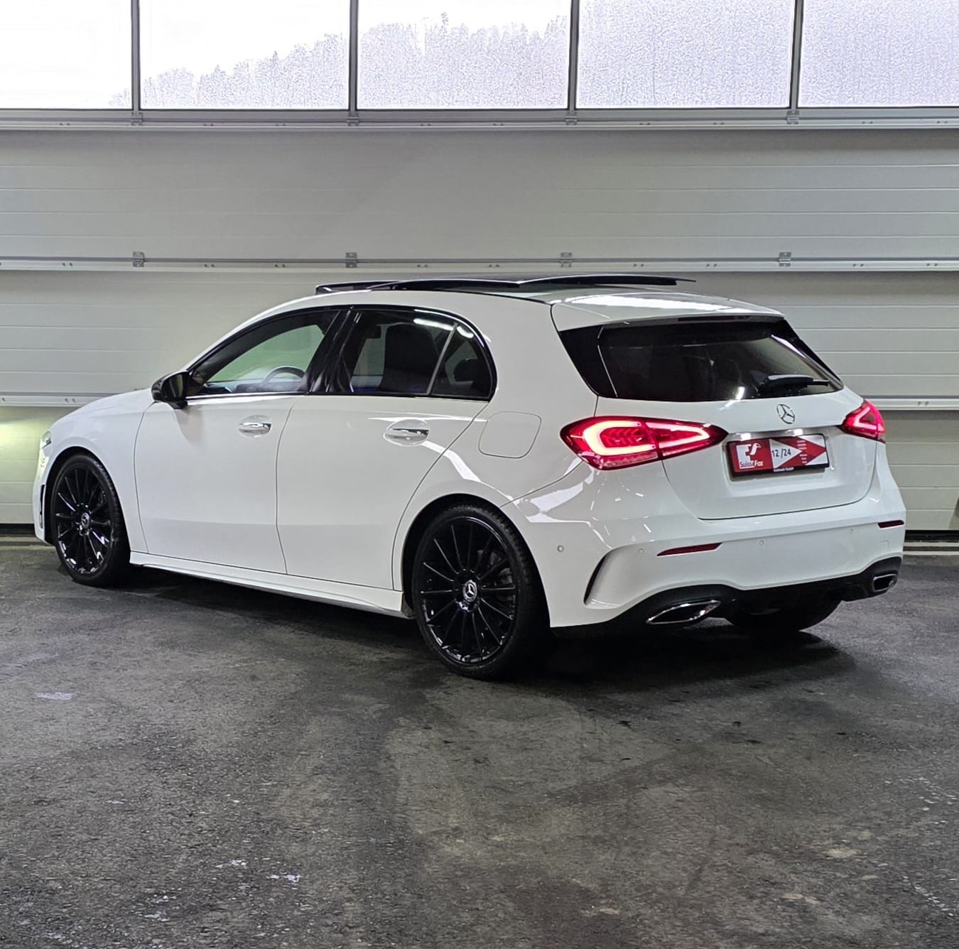 MERCEDES-BENZ A 220 d 4Matic AMG Line-image-2