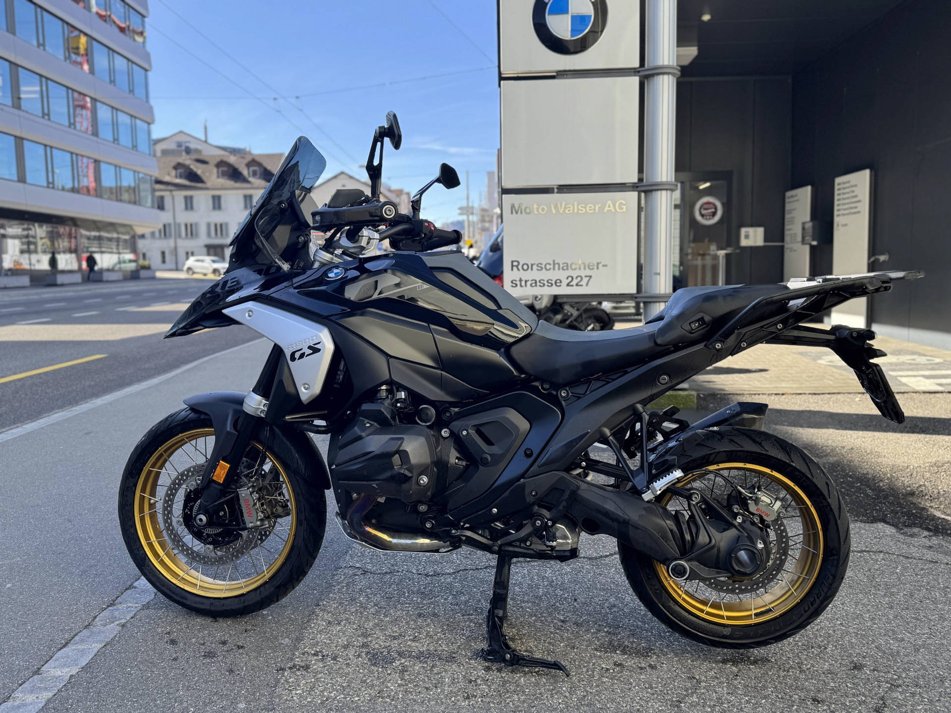 BMW R 1300 GS-showroom-element-1