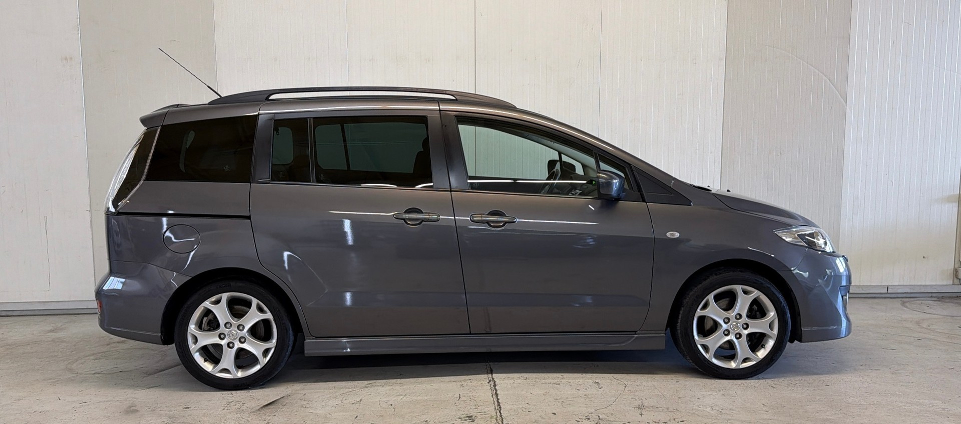 MAZDA 5 2.0 16V Exclusive(Frisch MFK)-image-3