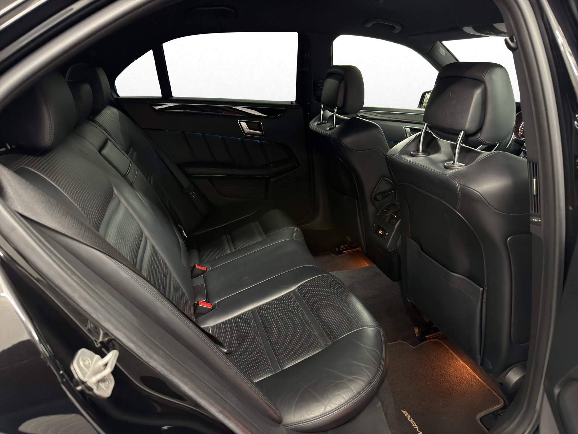 MERCEDES-BENZ E 63 AMG 4Matic Speedshift-image-20