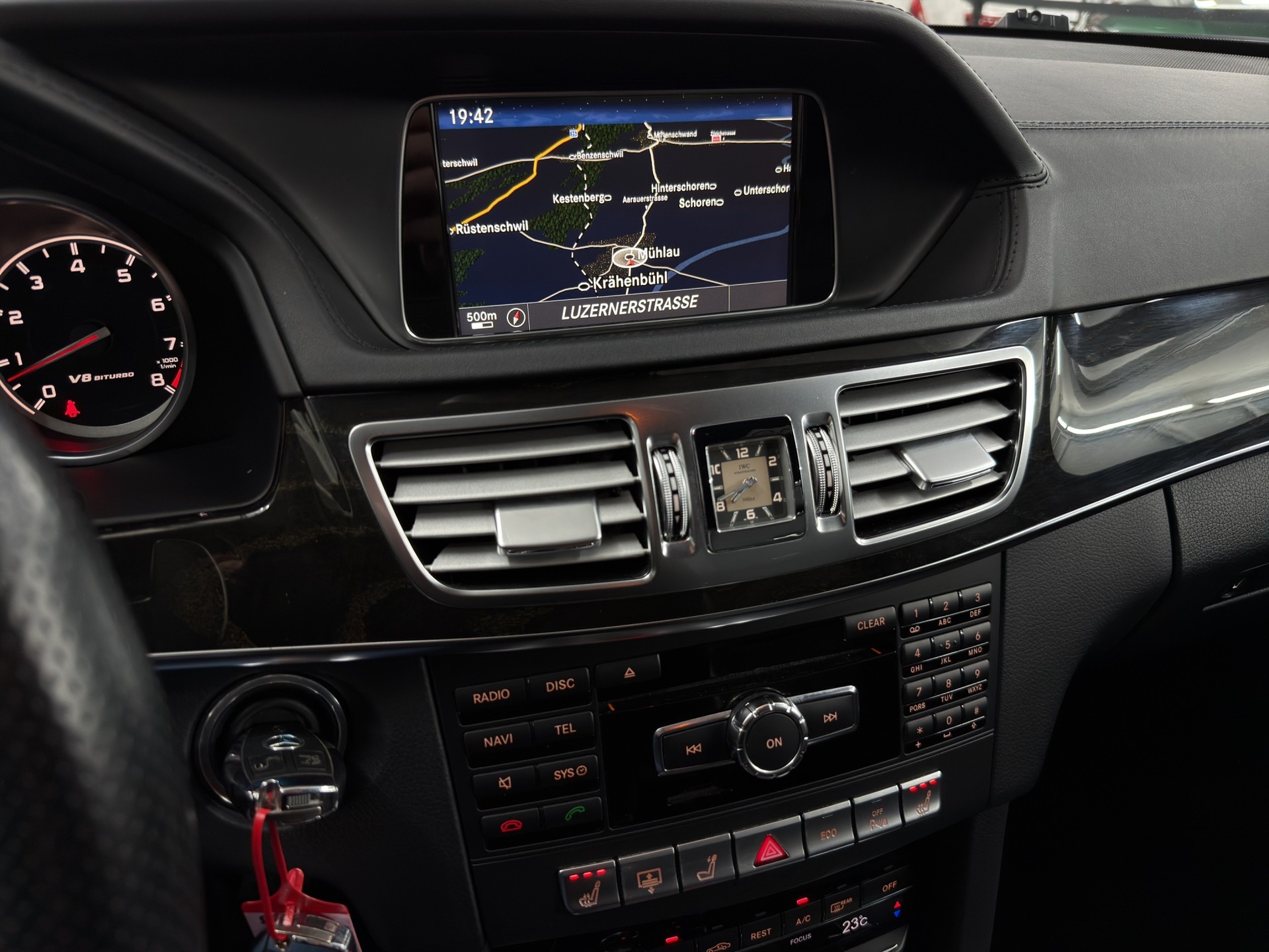 MERCEDES-BENZ E 63 AMG 4Matic Speedshift-image-13