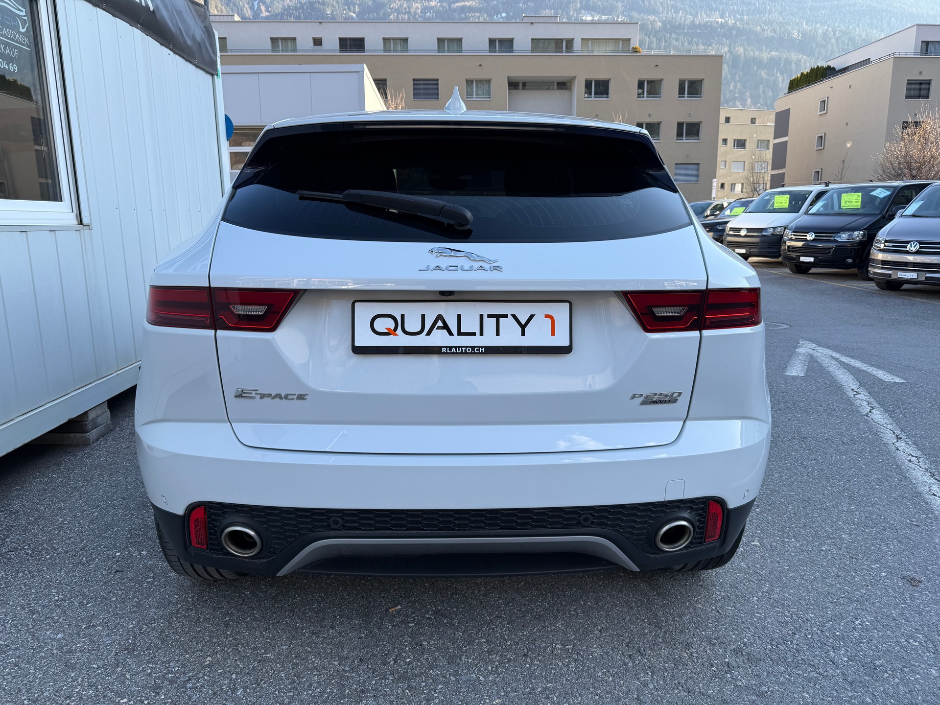 JAGUAR E-Pace 2.0 P250 S AWD Automatik *4x4* AUTOMAT* KLIMA*-image-4