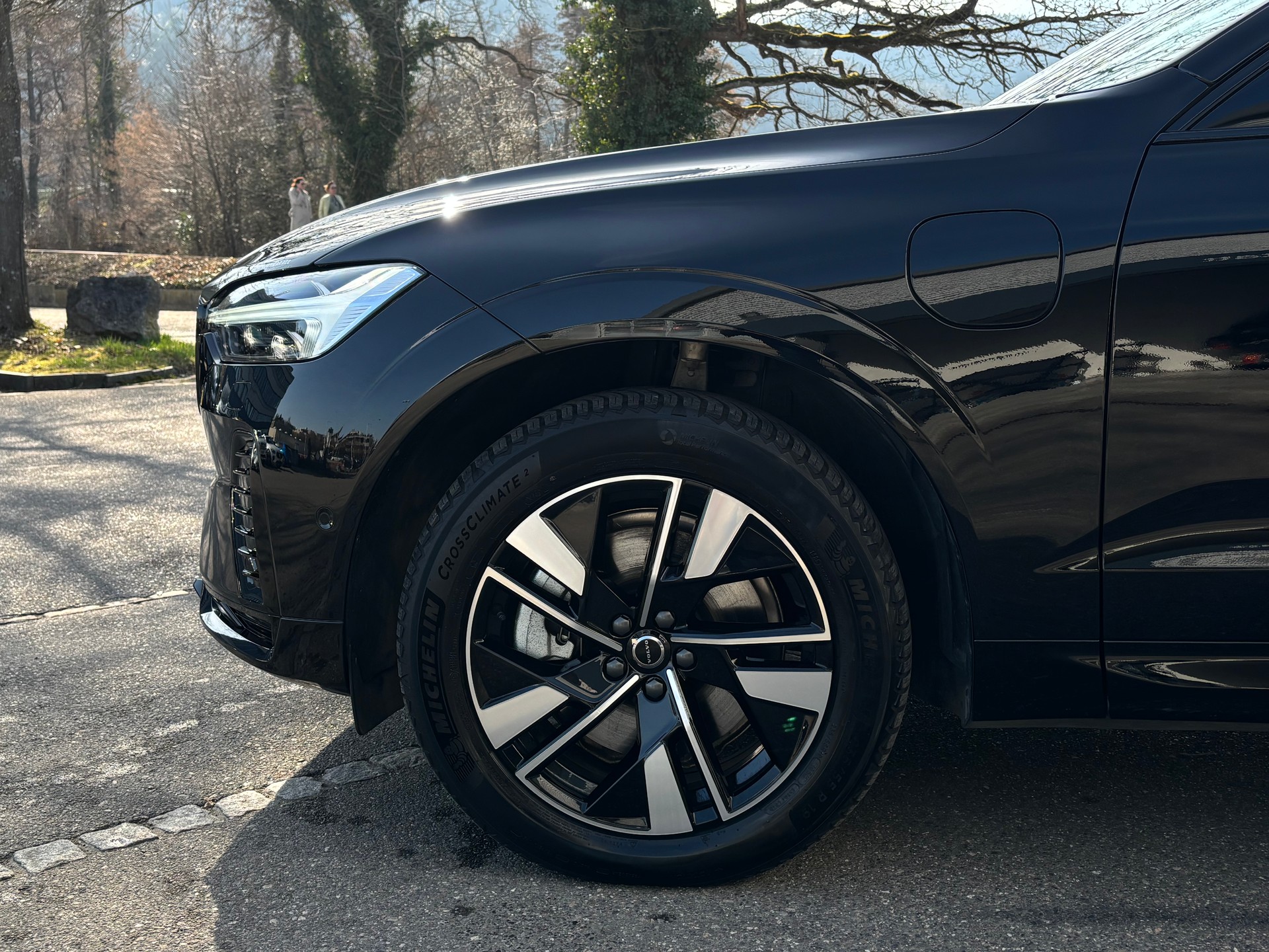 VOLVO XC60 2.0 T8 TE Plus Dark eAWD-image-1
